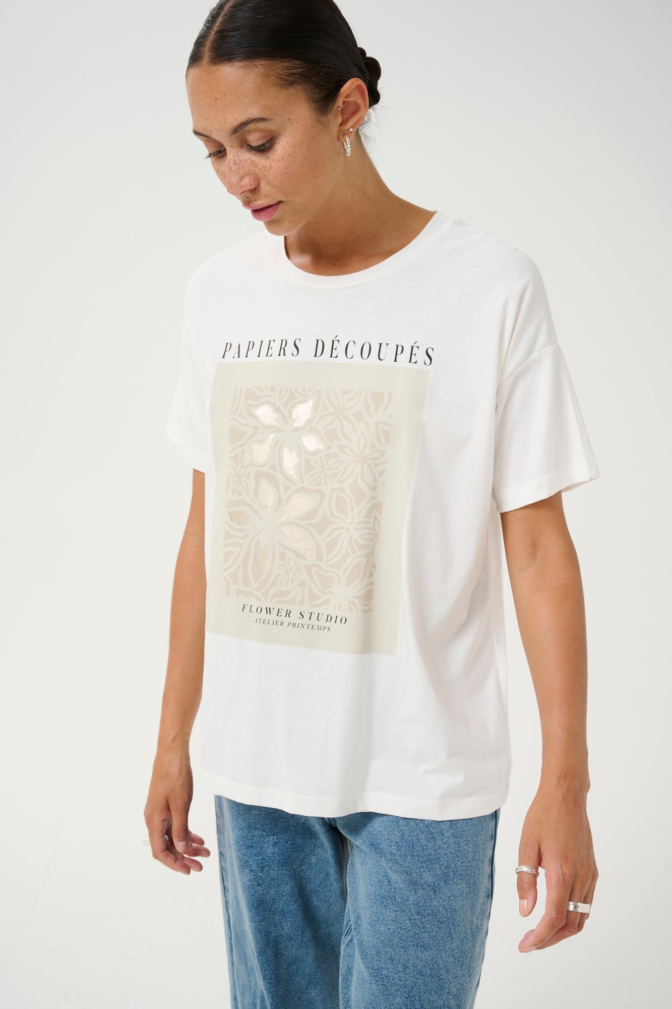 T-Shirt pour femme par Kaffe | 10509598 Craie | Boutique Vvög, vêtements mode pour homme et femme