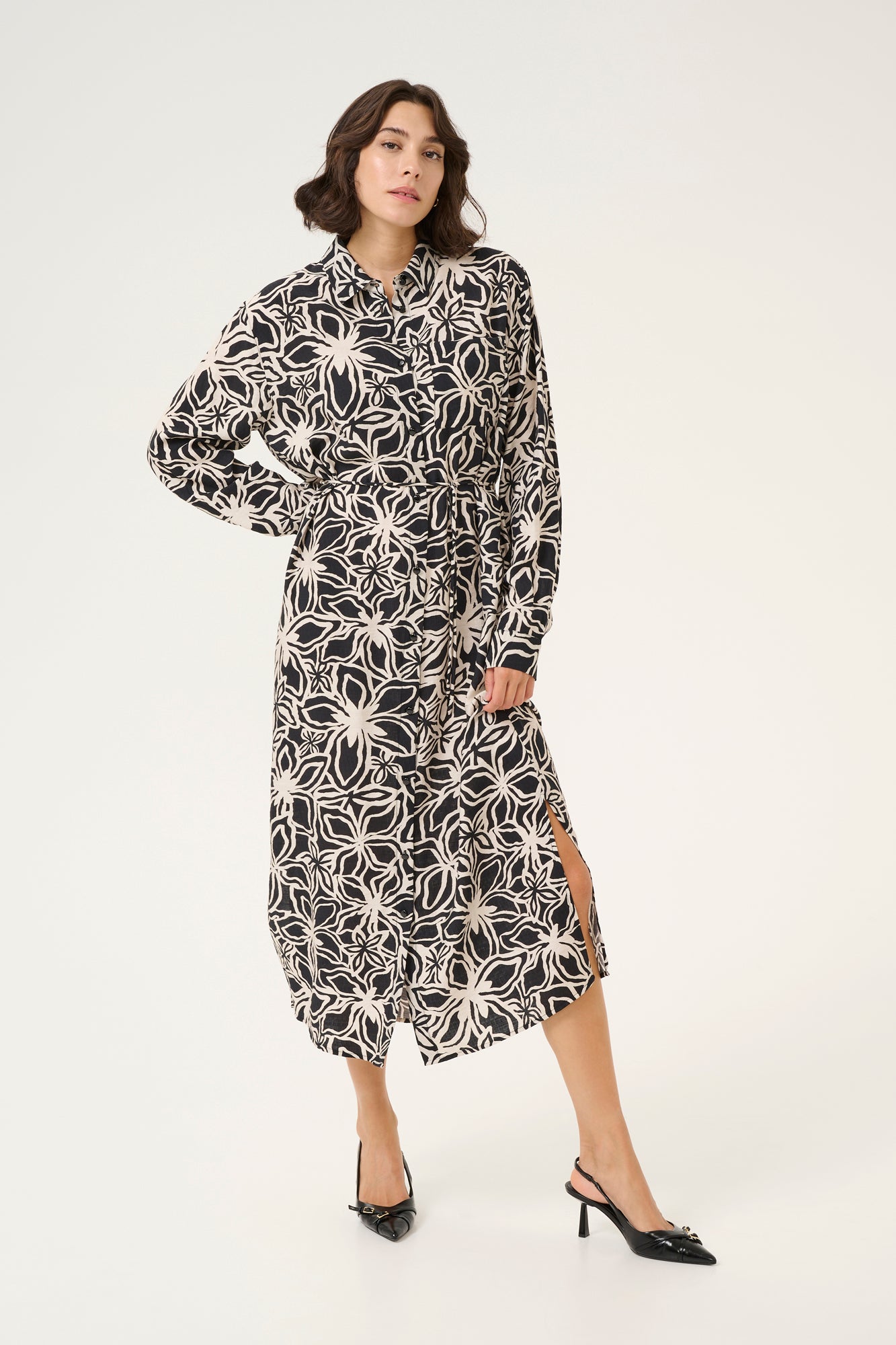 Robe pour femme par Kaffe | 10509605 Noir/Beige Clair | Boutique Vvög, vêtements mode pour homme et femme
