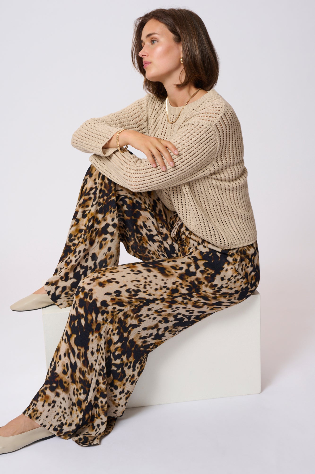 Pantalon pour femme par Kaffe | 10510037 Imprimé Léopard | Boutique Vvög, vêtements mode pour homme et femme