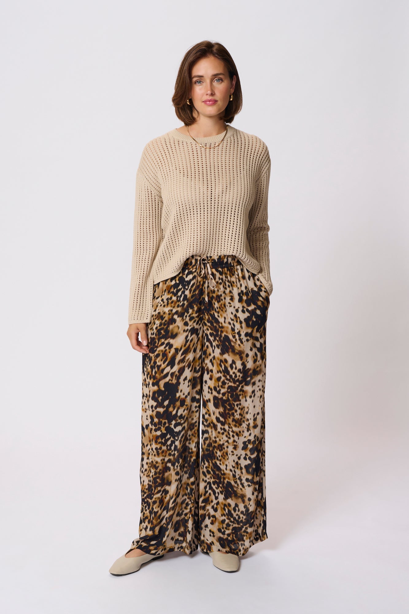 Pantalon pour femme par Kaffe | 10510037 Imprimé Léopard | Boutique Vvög, vêtements mode pour homme et femme