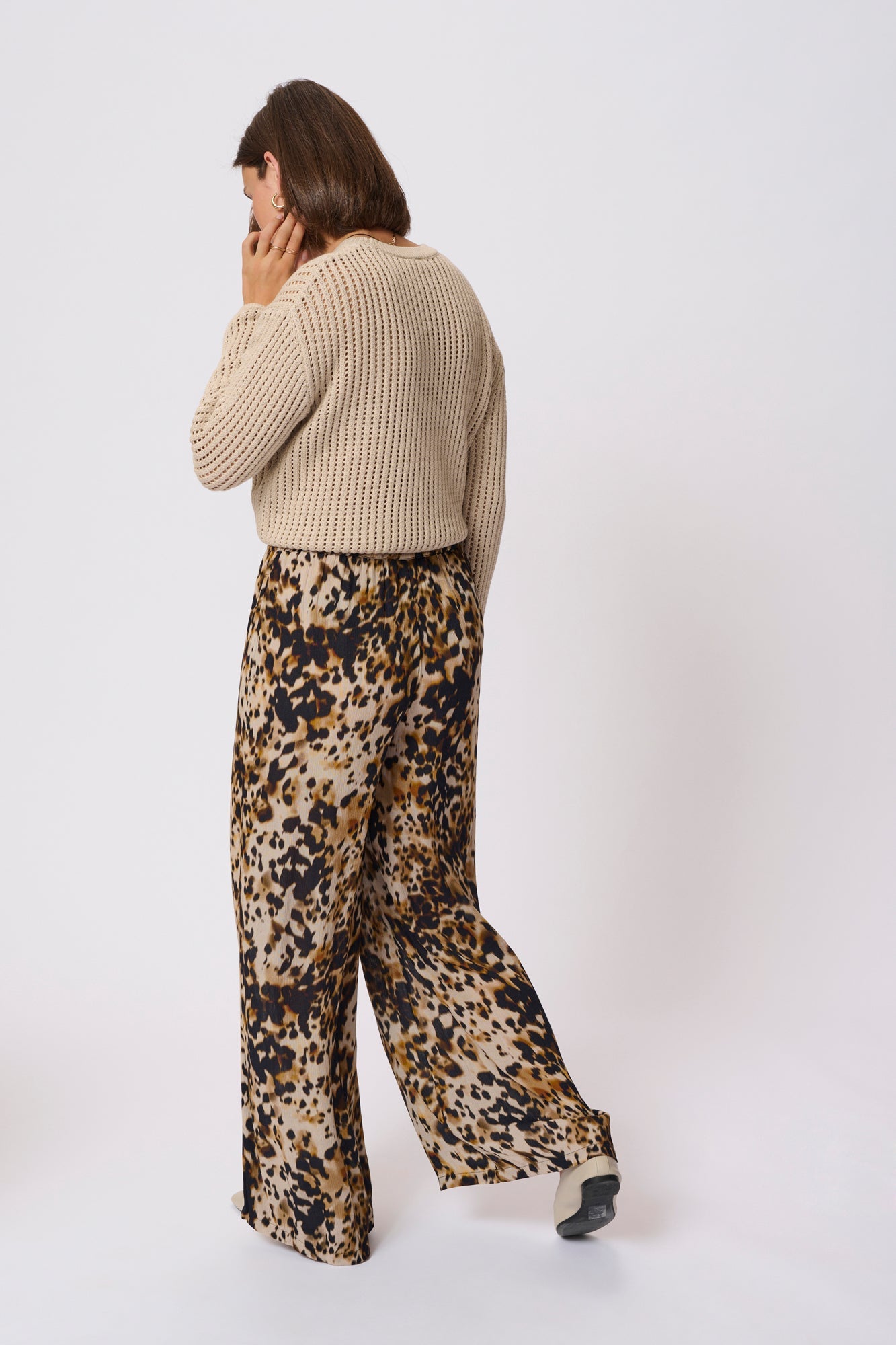Pantalon pour femme par Kaffe | 10510037 Imprimé Léopard | Boutique Vvög, vêtements mode pour homme et femme