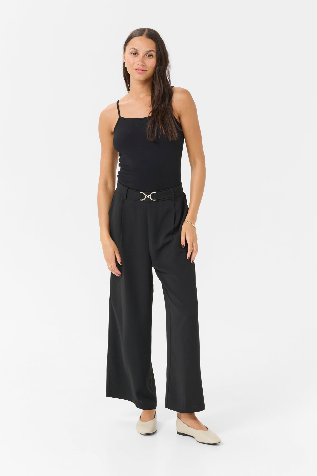 Pantalon pour femme par Kaffe | 10510051 Noir Profond | Boutique Vvög, vêtements mode pour homme et femme