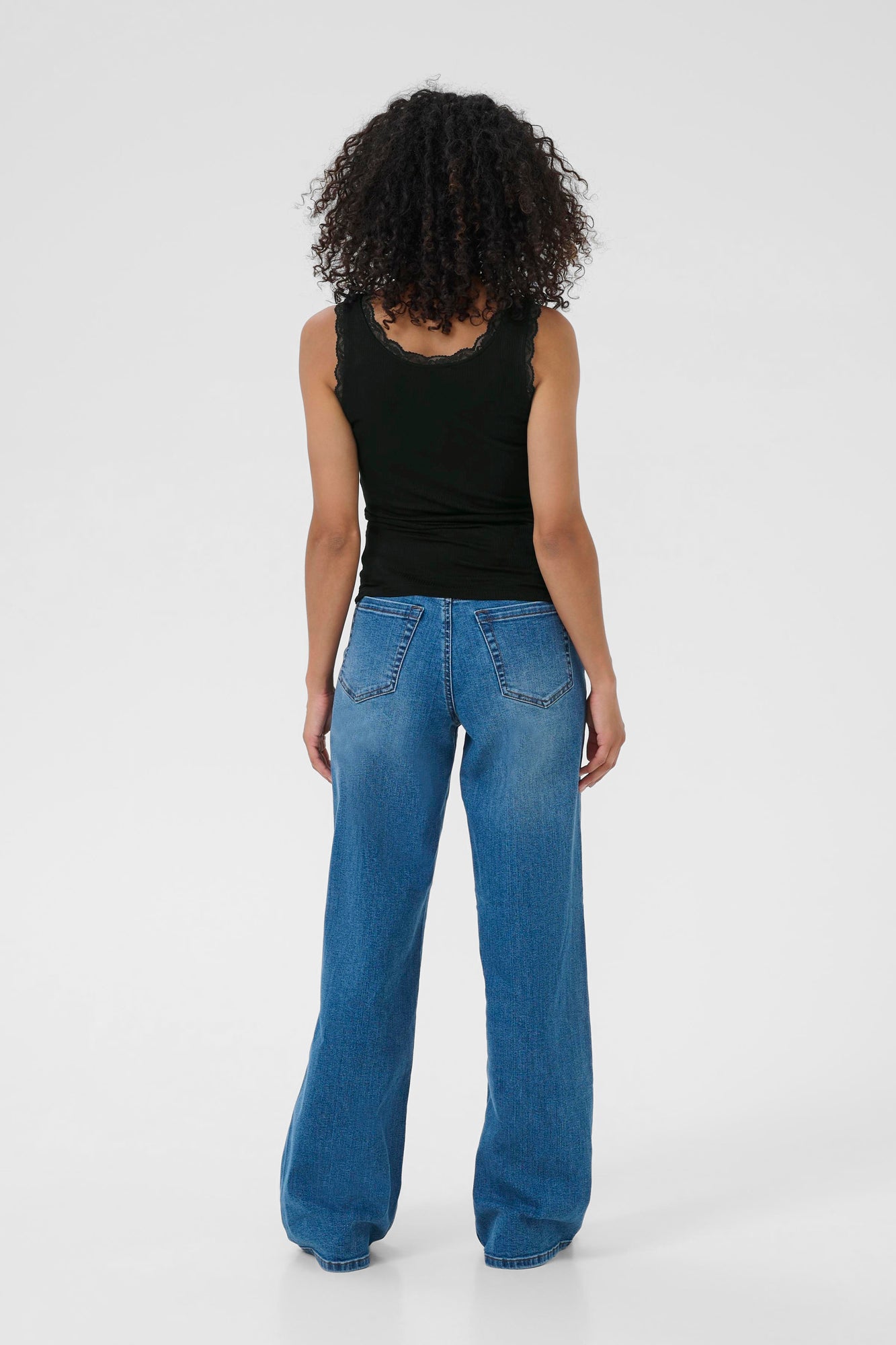 Camisole pour femme par Kaffe | 10510143 Noir Profond | Boutique Vvög, vêtements mode pour homme et femme