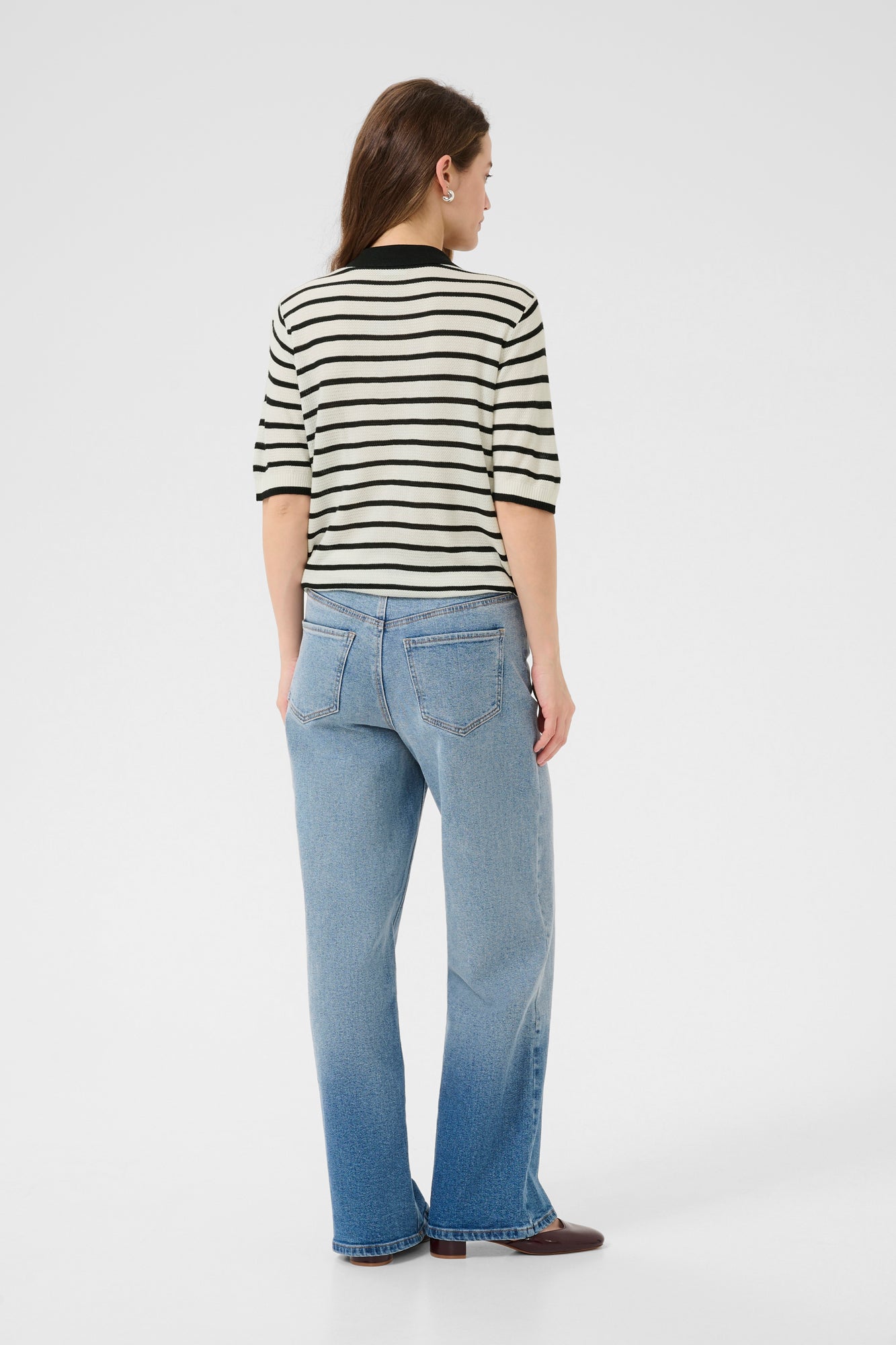 Polo pour femme par Kaffe | 10510176 Craie/Rayures Noires | Boutique Vvög, vêtements mode pour homme et femme