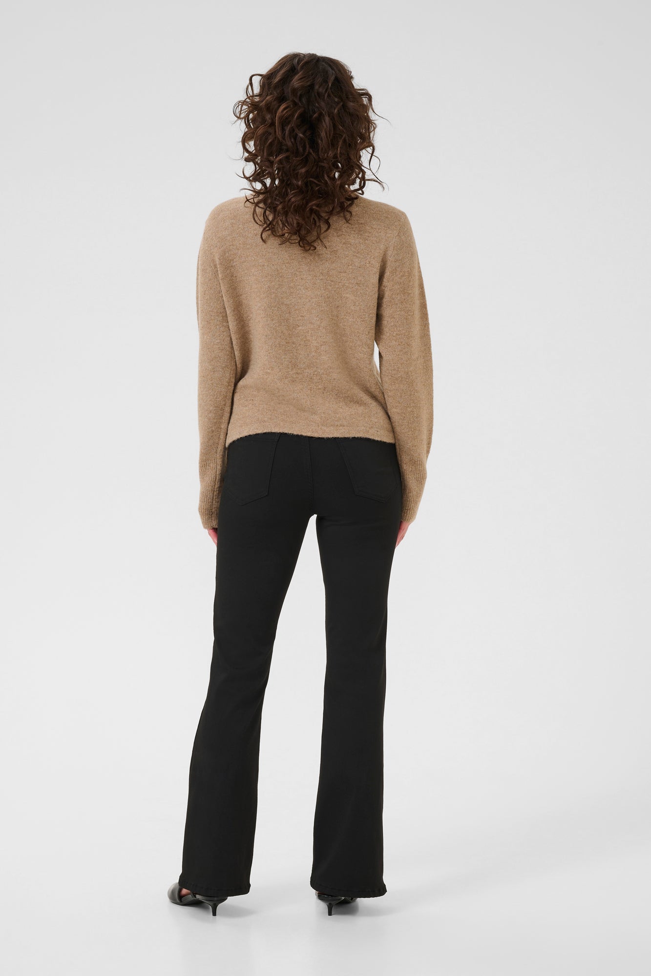 Cardigan pour femme par Kaffe | 10510481 Noix De Coco Grillée | Boutique Vvög, vêtements mode pour homme et femme