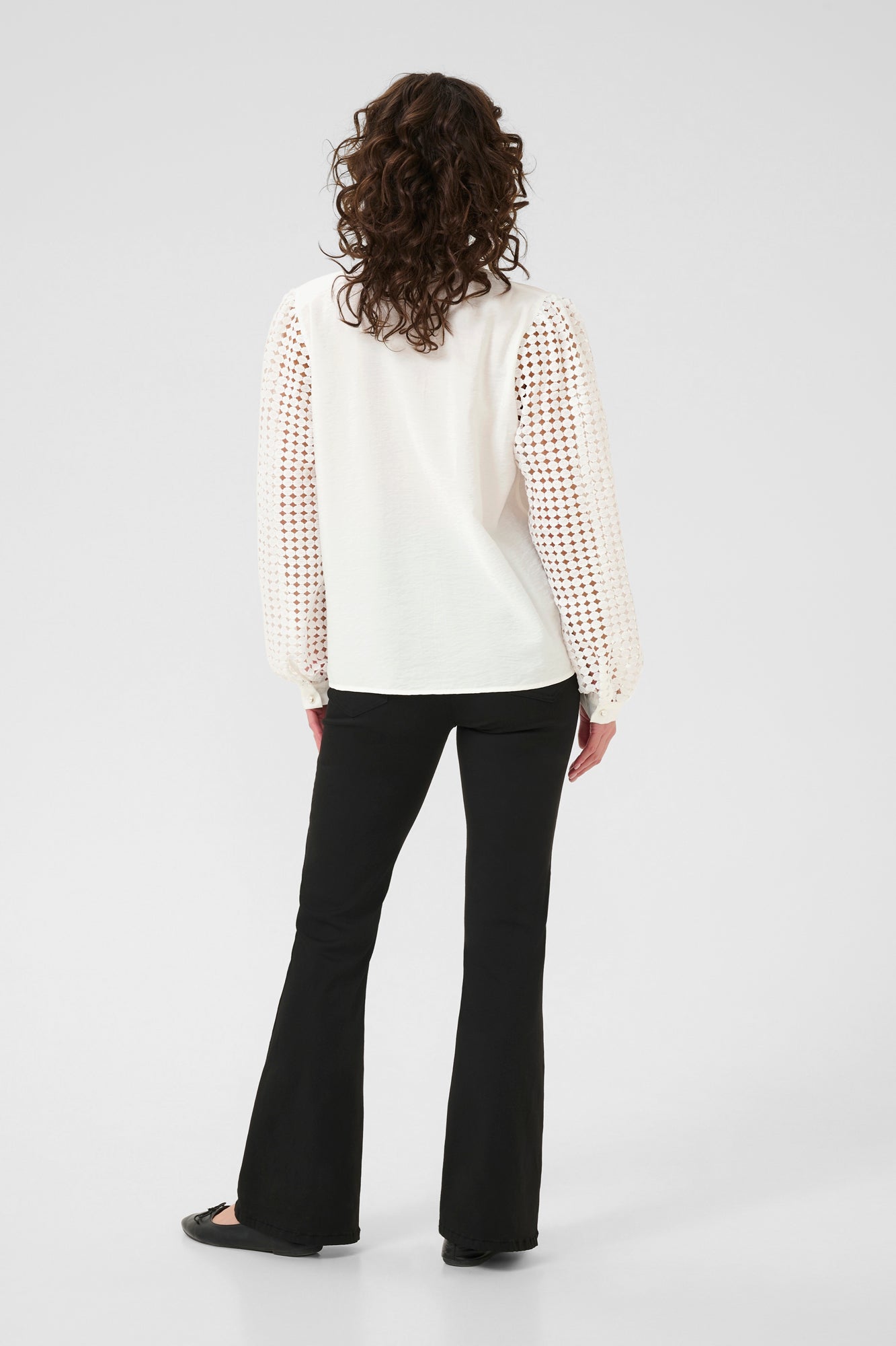 Blouse pour femme par Kaffe | 10510733 Craie | Boutique Vvög, vêtements mode pour homme et femme