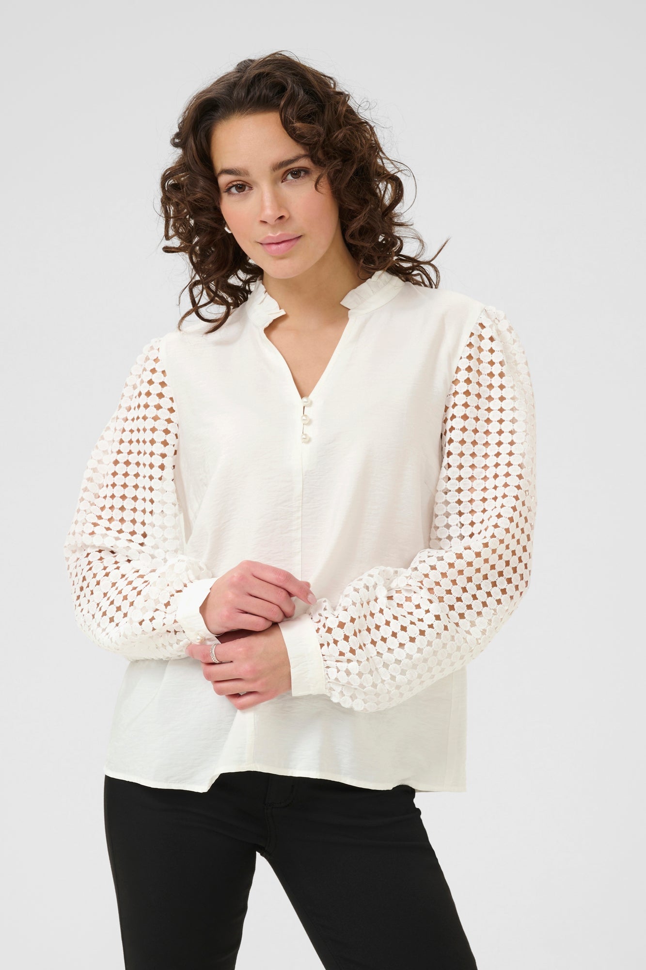 Blouse pour femme par Kaffe | 10510733 Craie | Boutique Vvög, vêtements mode pour homme et femme