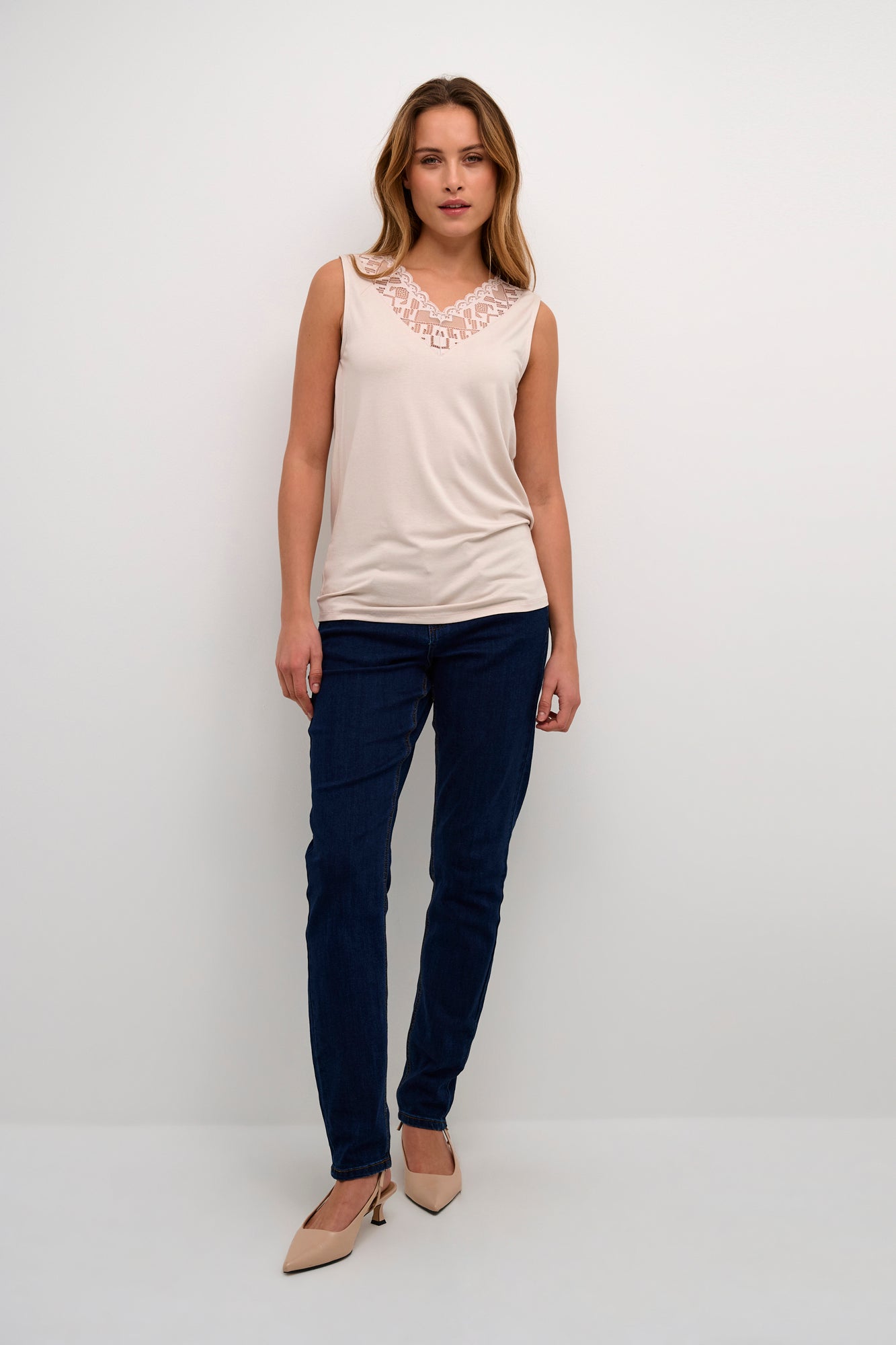 Camisole pour femme par Cream | 10611087 Parchemin Ancien | Boutique Vvög, vêtements mode pour homme et femme