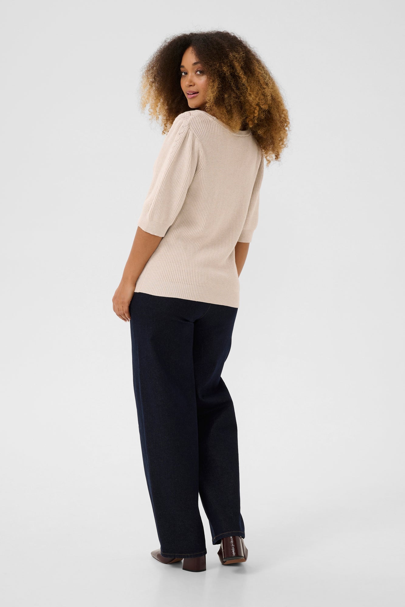 Chandail manches courtes pour femme par Cream | 10613961 Parchemin Ancien | Boutique Vvög, vêtements mode pour homme et femme