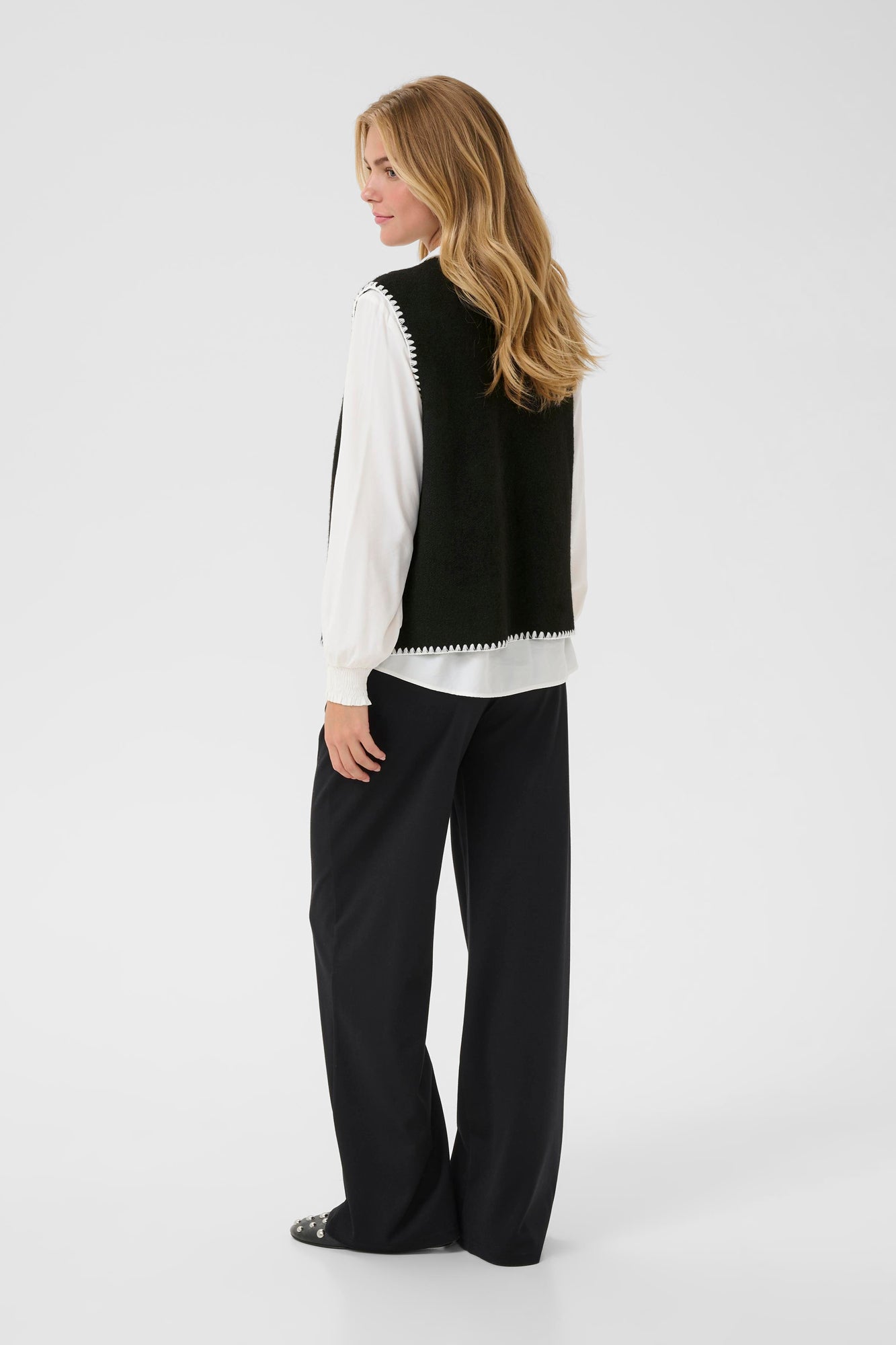 Veste sans manche et asymétrique pour femme par Cream | 10614304 Noir Absolu | Boutique Vvög, vêtements mode pour homme et femme