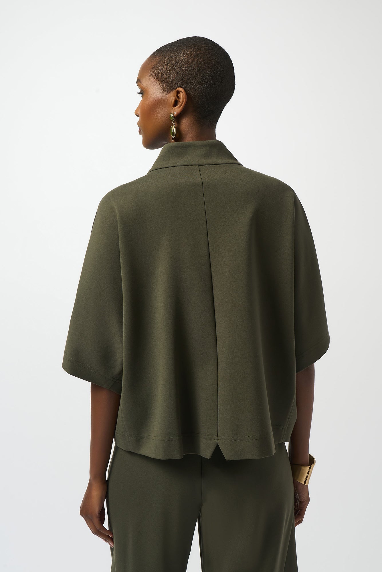 Veste boutonnée pour femme par Joseph Ribkoff | 253015 Avocado | Boutique Vvög, vêtements mode pour homme et femme