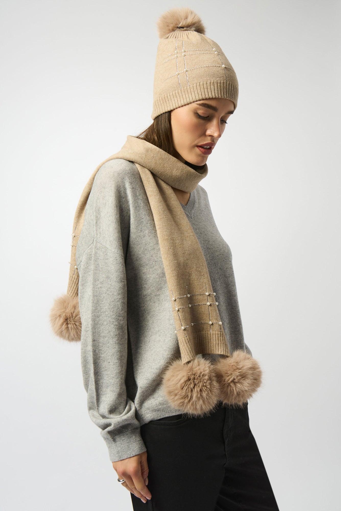 Foulard pour femme par Joseph Ribkoff | 253970 Melange Taupe | Boutique Vvög, vêtements mode pour homme et femme
