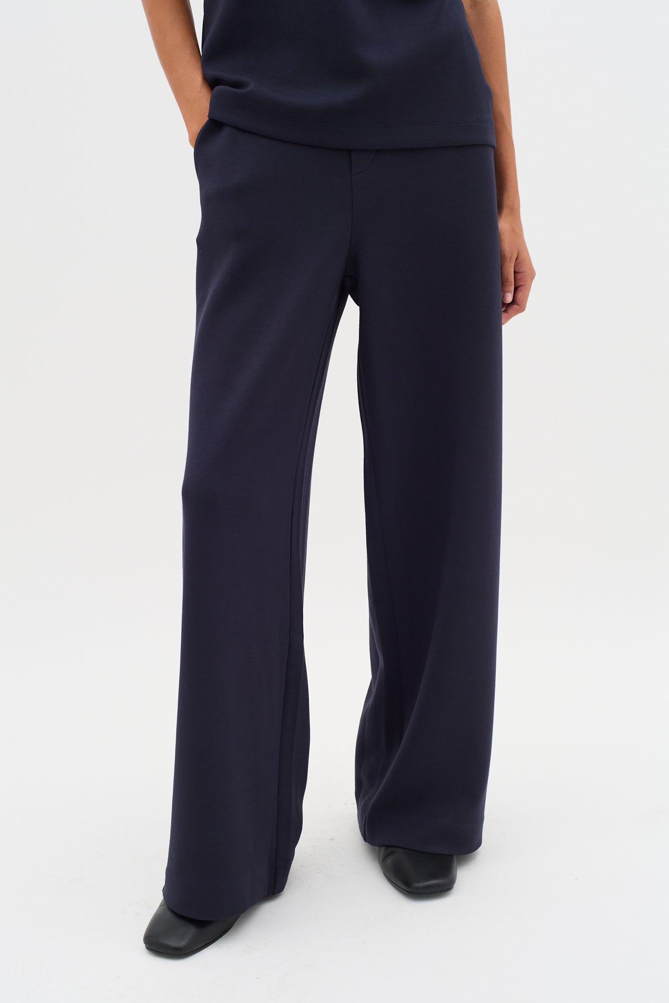 Pantalon pour femme par InWear | 30109909 Bleu Marine | Boutique Vvög, vêtements mode pour homme et femme