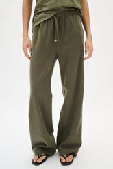 Pantalon pour femme par InWear | 30110567 Olive Poussiéreuse | Boutique Vvög, vêtements mode pour homme et femme