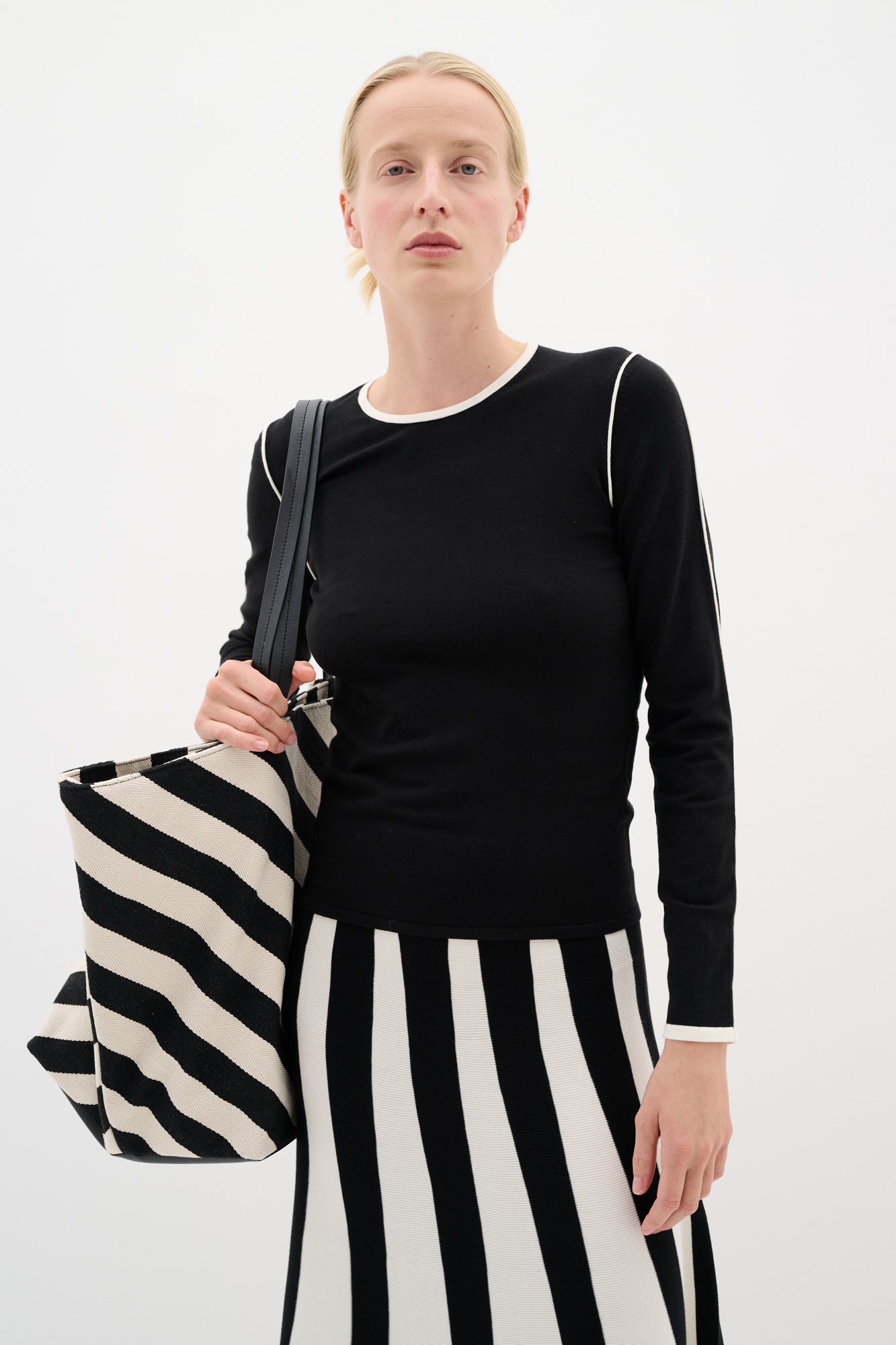 Chandail manches longues pour femme par InWear | 30110579 Noir | Boutique Vvög, vêtements mode pour homme et femme