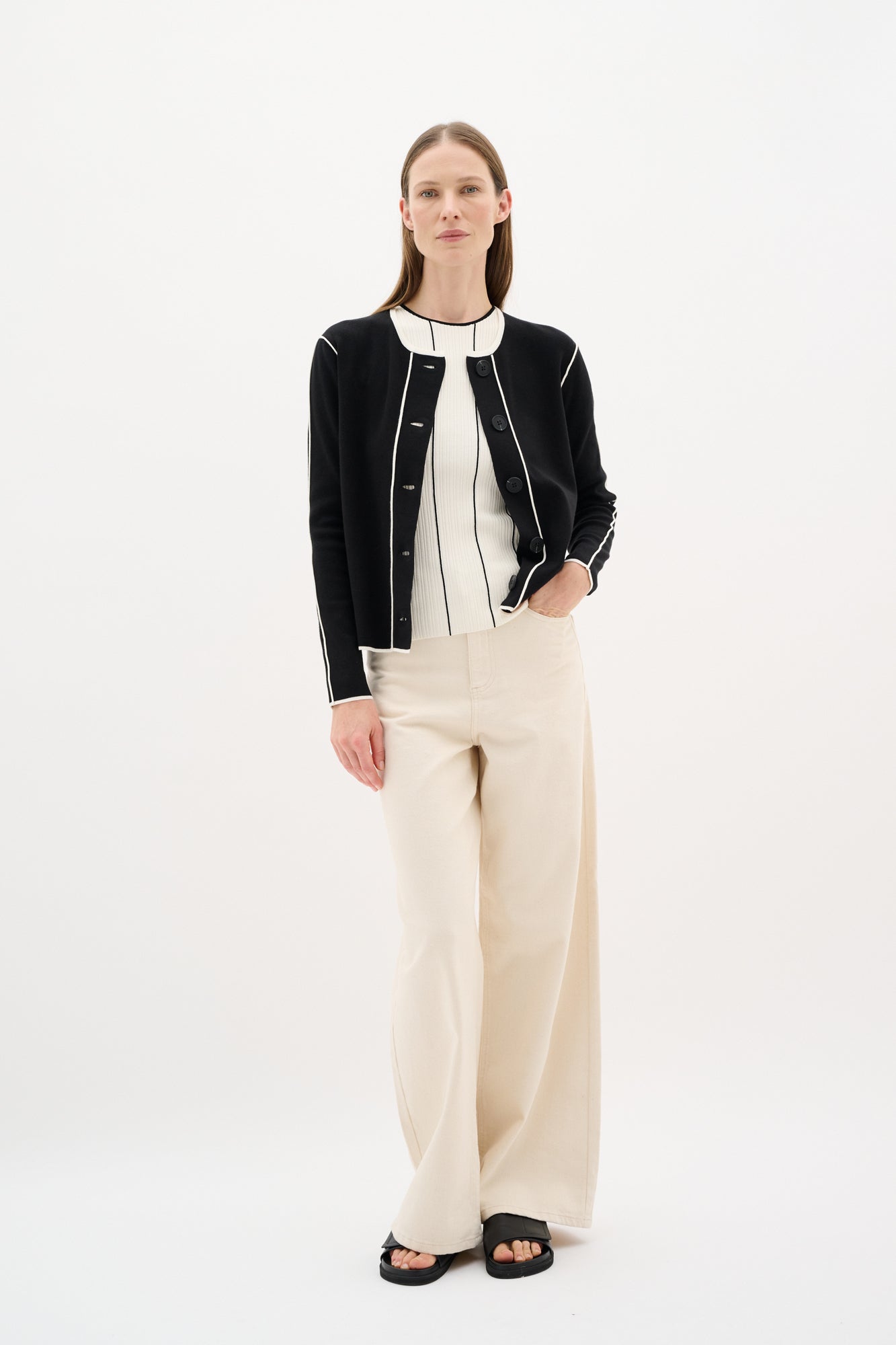 Chandail manches longues à boutons pour femme par InWear | 30110580 Noir | Boutique Vvög, vêtements mode pour homme et femme