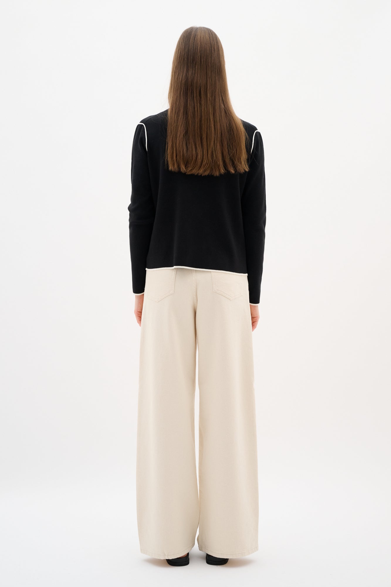 Chandail manches longues à boutons pour femme par InWear | 30110580 Noir | Boutique Vvög, vêtements mode pour homme et femme