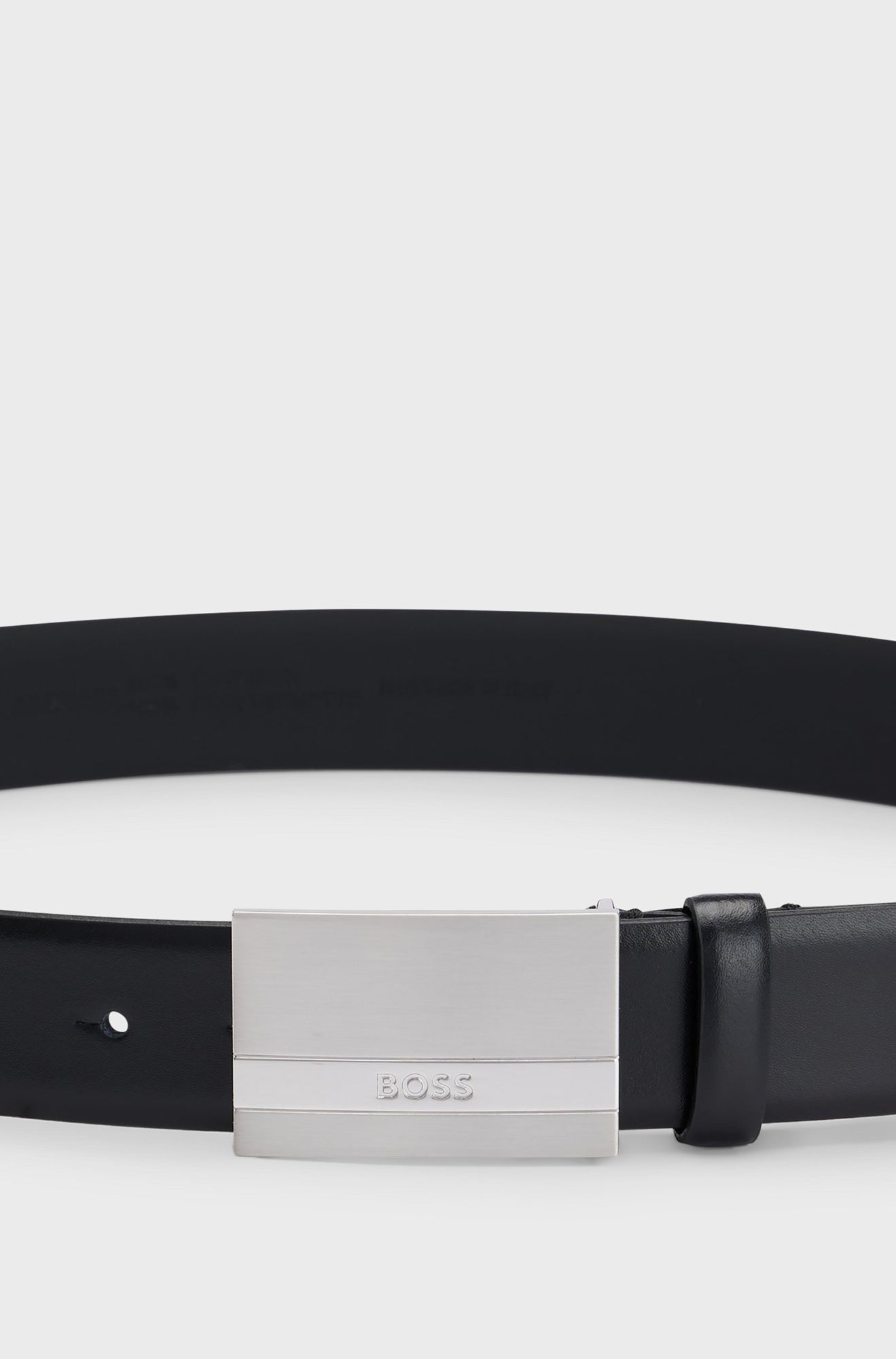 Ceinture pour homme par HUGO BOSS | 50480955 Noir | Boutique Vvög, vêtements mode pour homme et femme