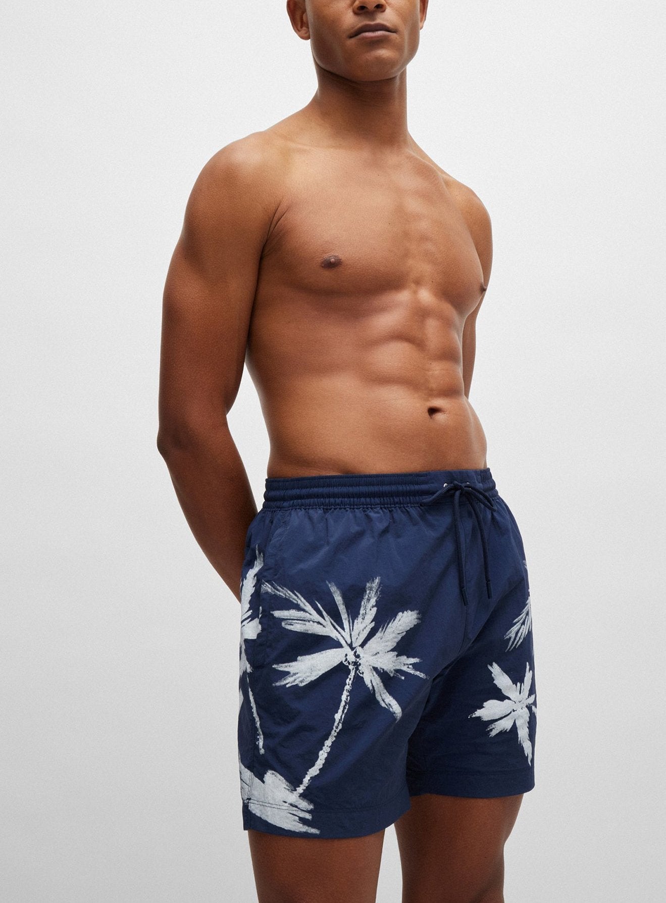 Maillot de bain short pour homme par HUGO BOSS collection Détente | 50515706 414/414 | Boutique Vvög, vêtements mode pour homme et femme