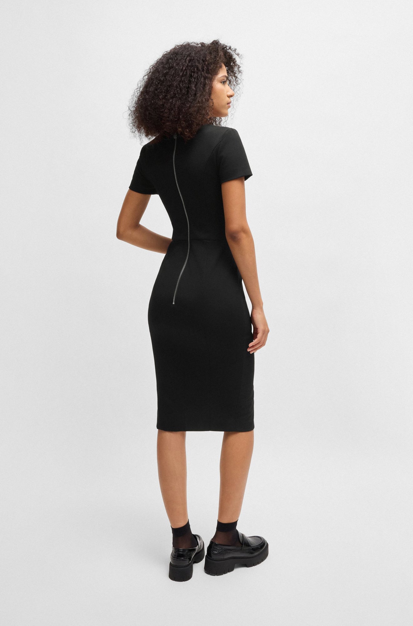 Robe pour femme par HUGO BOSS | 50533641 Noir | Boutique Vvög, vêtements mode pour homme et femme