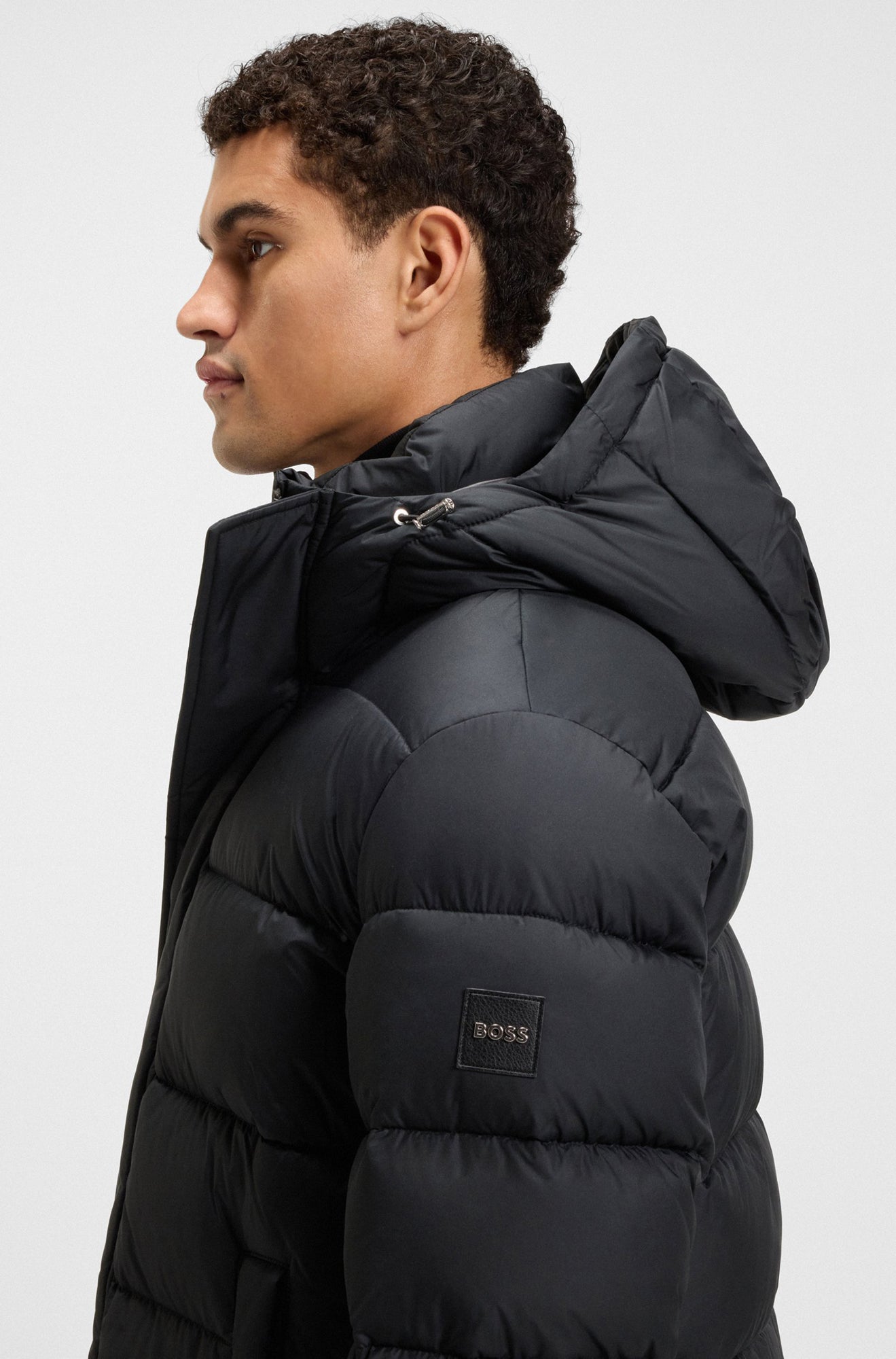 Manteau d'hiver pour homme par HUGO BOSS | 50540474 Noir | Boutique Vvög, vêtements mode pour homme et femme