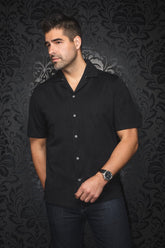 Chemise manches courtes en nylon à col plat pour homme par Au Noir | BRAHEA-T Noir | Boutique Vvög, inventaire complet de la marque Au Noir