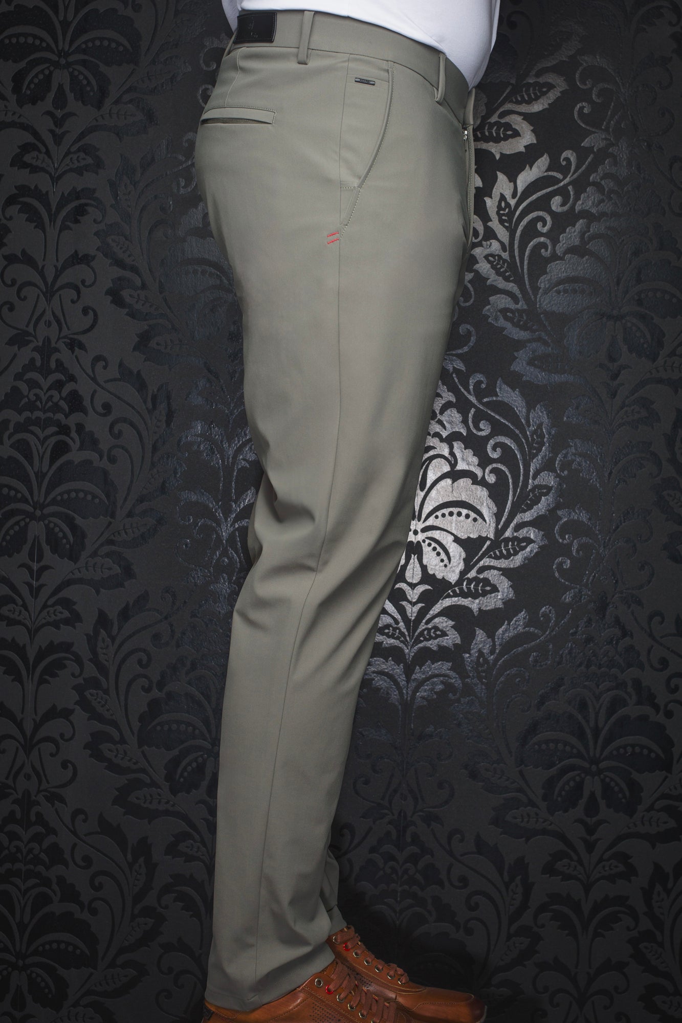Pantalon pour homme par Au Noir | CARRERA-LIMAO Khaki | Boutique Vvög, inventaire complet de la marque Au Noir