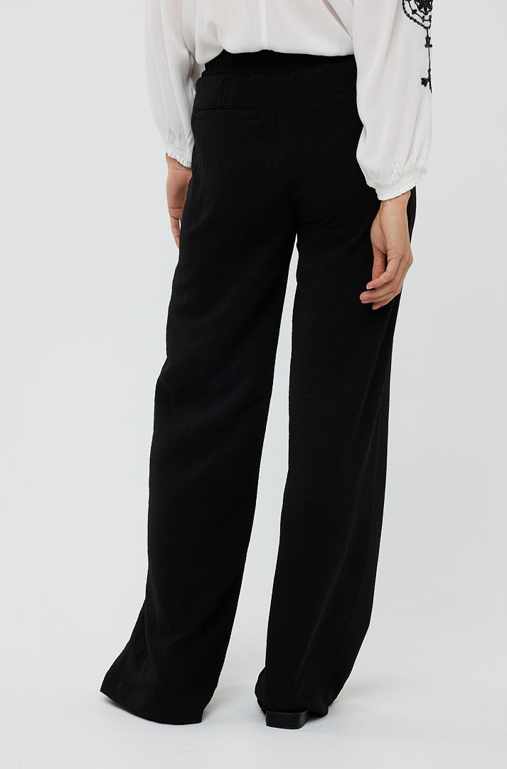Pantalon pour femme par Esqualo | HS2510219 Noir | Boutique Vvög, vêtements mode pour homme et femme