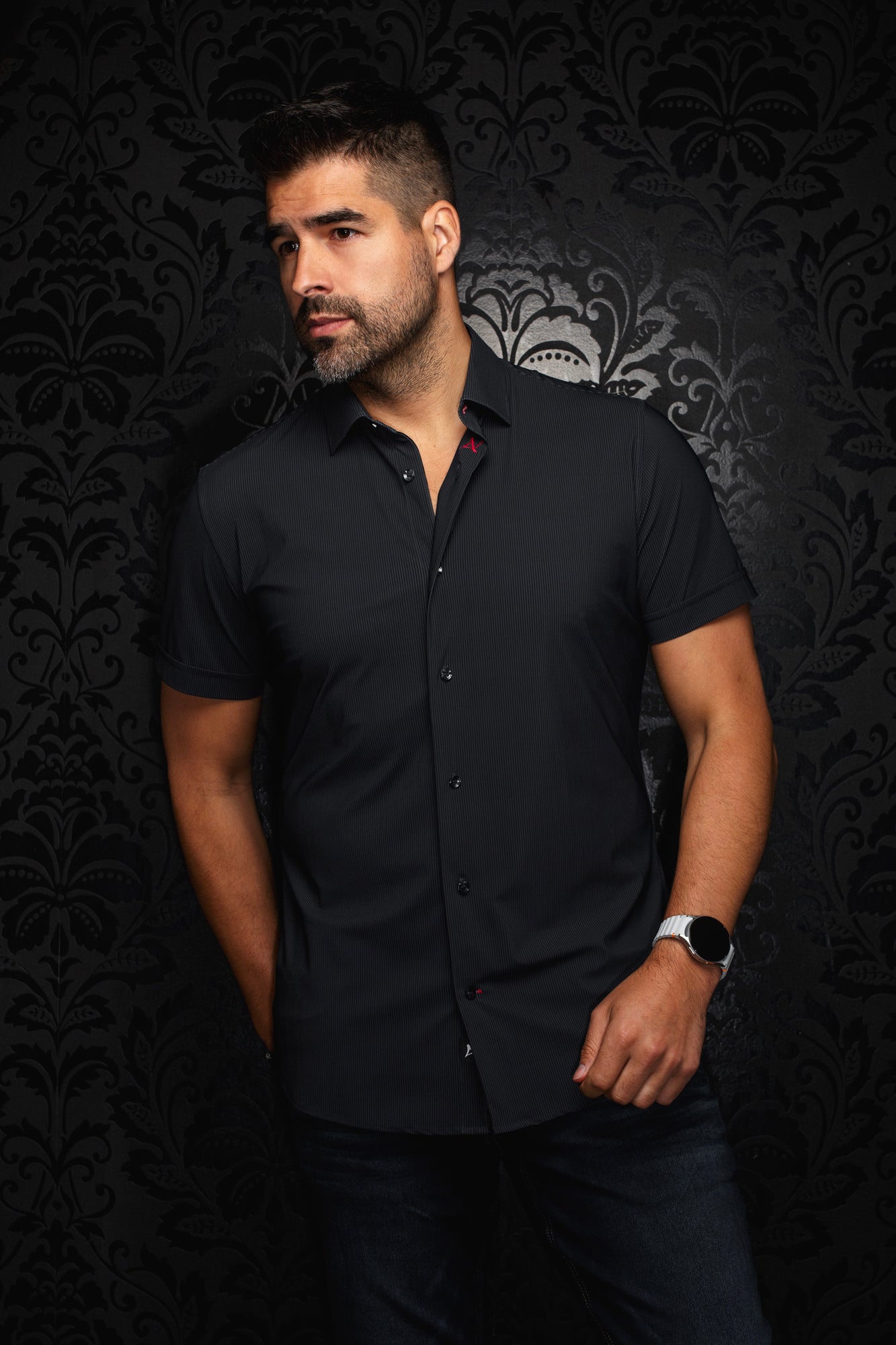 Chemise en nylon pour homme par Au Noir | NICK(SS) STRP Noir | Boutique Vvög, vêtements mode pour homme et femme