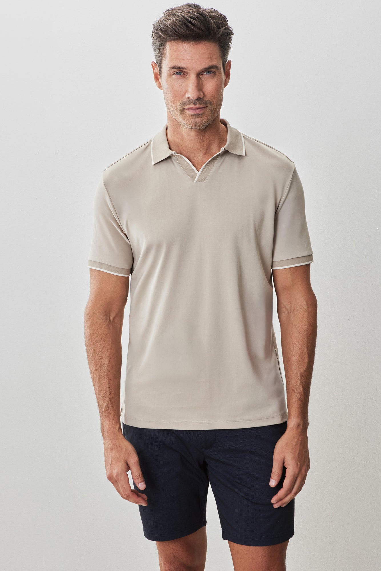 Polo à col ouvert pour homme par Robert Barakett | RB51080 Northpark Beige | Boutique Vvög, vêtements mode pour homme et femme