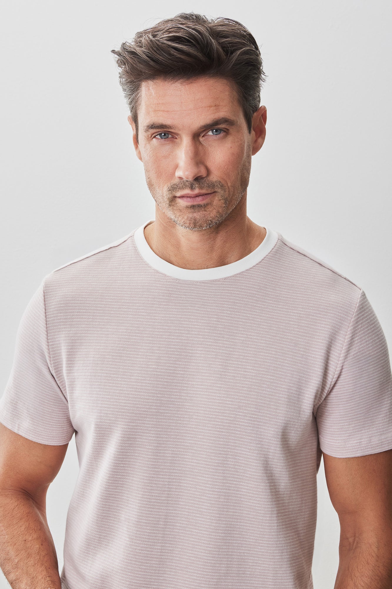 T-shirt col rond pour homme par Robert Barakett | RB51126 Fitch Corail | Boutique Vvög, vêtements mode pour homme et femme