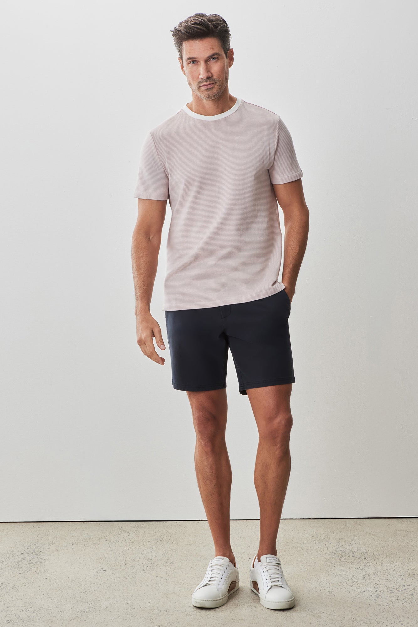 T-shirt col rond pour homme par Robert Barakett | RB51126 Fitch Corail | Boutique Vvög, vêtements mode pour homme et femme