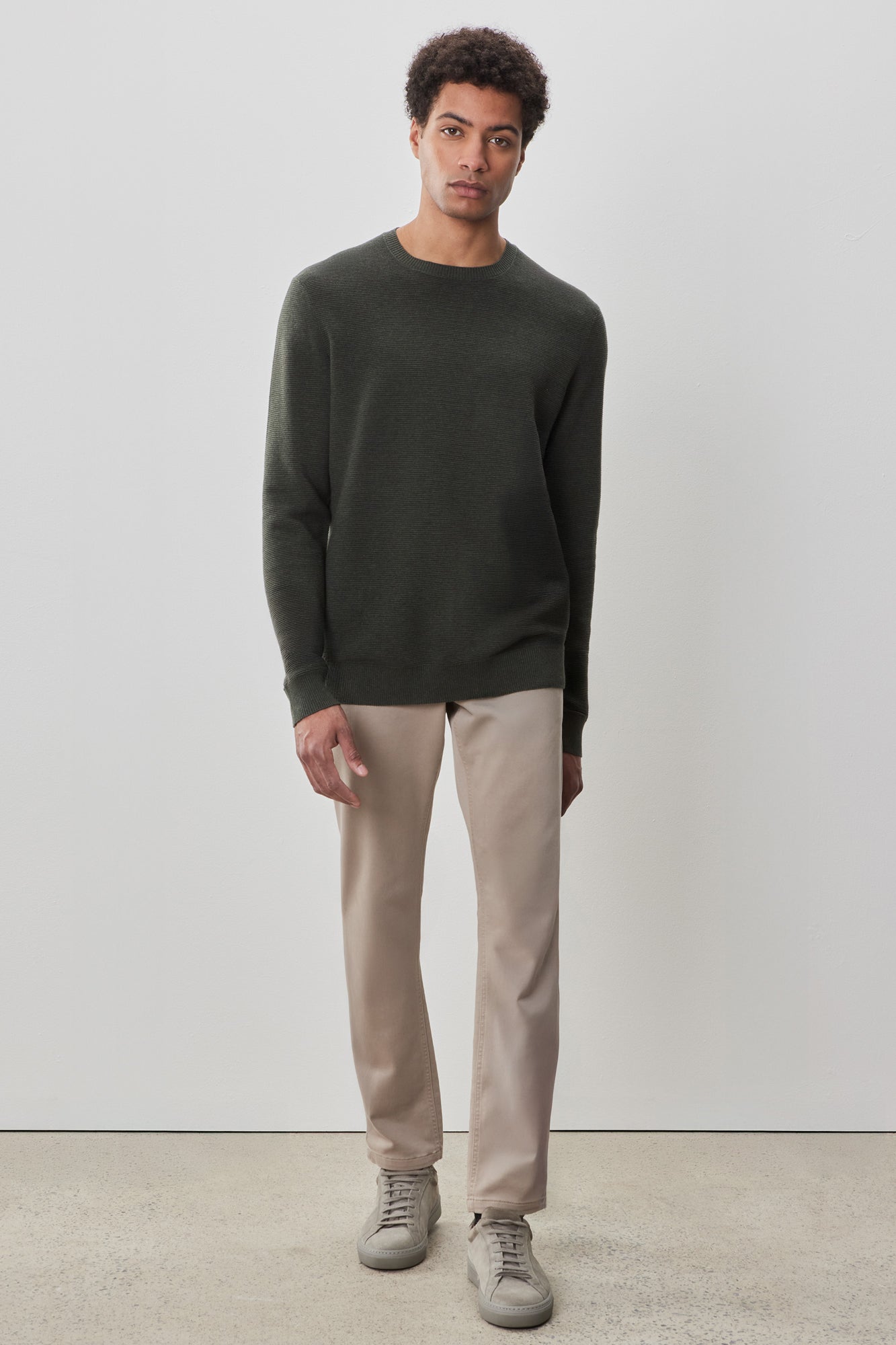 Chandail à manches longues col rond pour homme par Robert Barakett | Enrique RB52270 Olive | Boutique Vvög, vêtements mode pour homme et femme