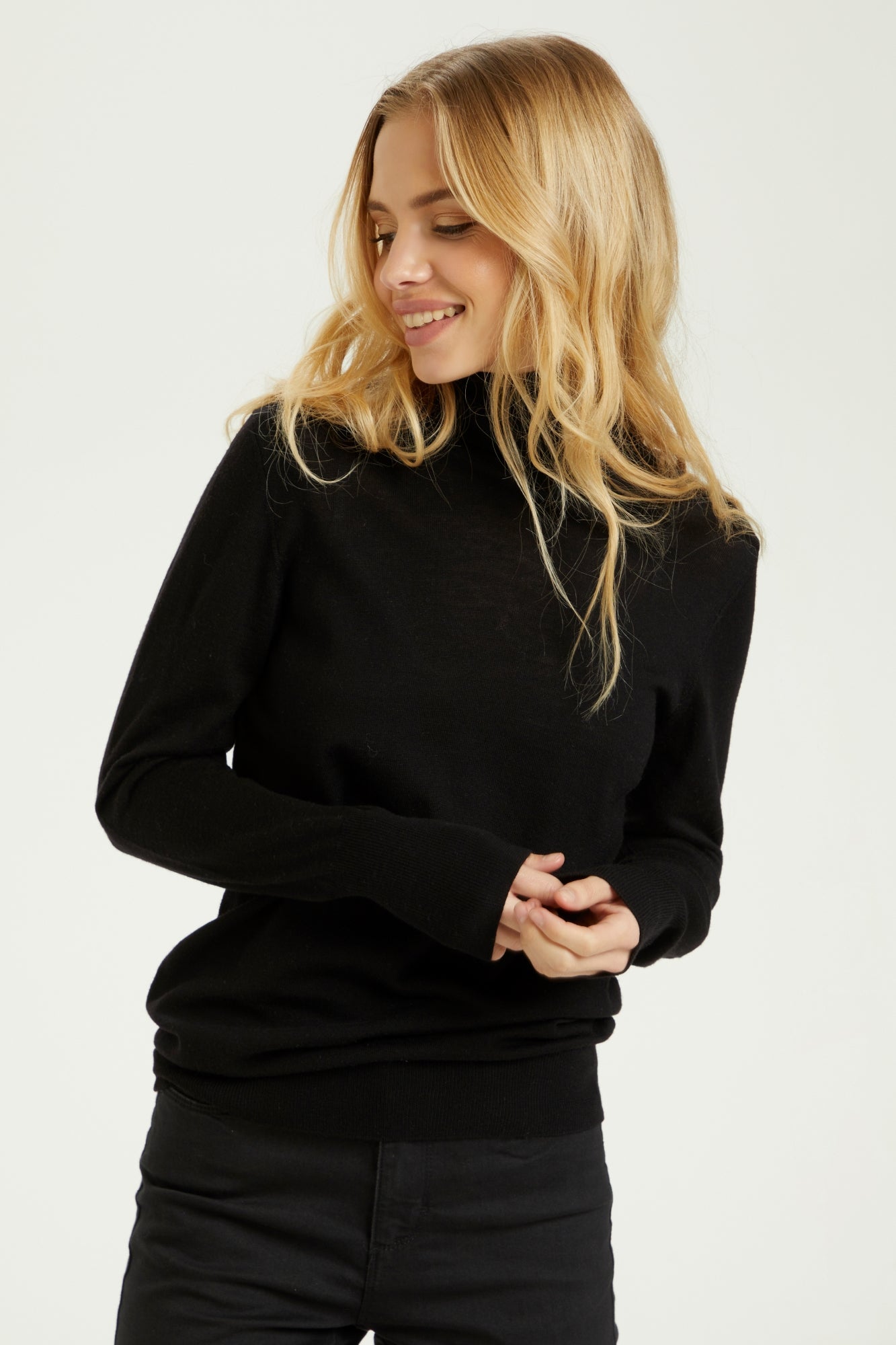 Col roulé pour femme par Kaffe | 10506025 100121-BLACK DEEP | Boutique Vvög, vêtements mode pour homme et femme