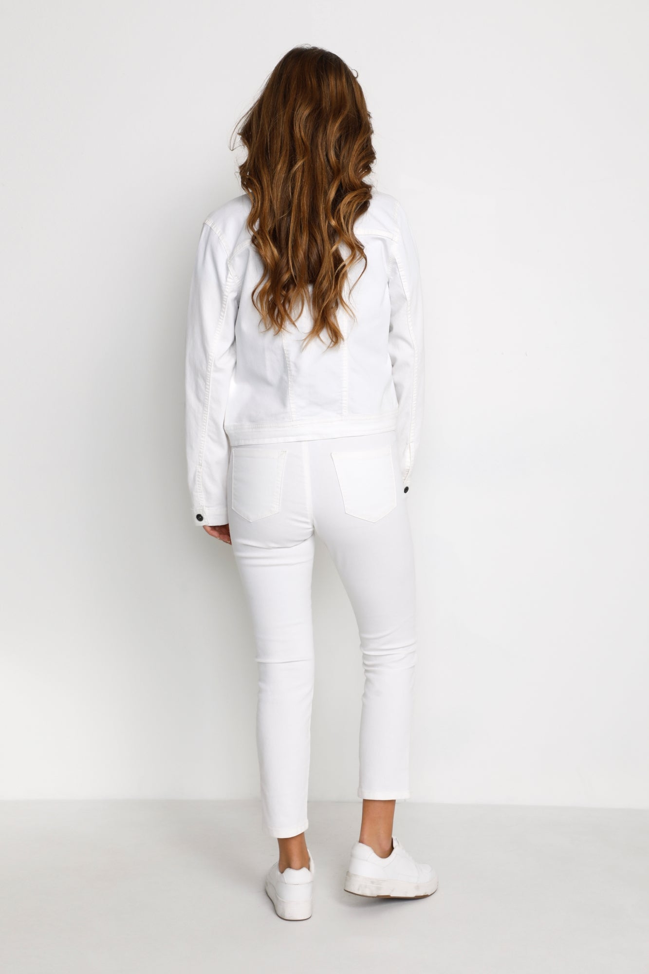 Jacket pour femme par Kaffe | 10506287/Zelina 110602-CHALK | Boutique Vvög, vêtements mode pour homme et femme