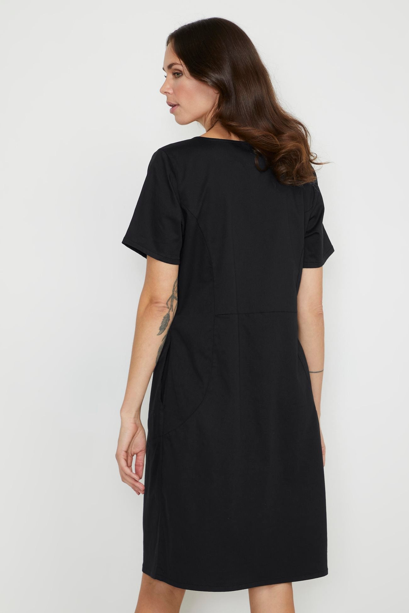 Robe pour femme par Kaffe | 10506803/Suzie 100121-BLACK DEEP | Boutique Vvög, vêtements mode pour homme et femme