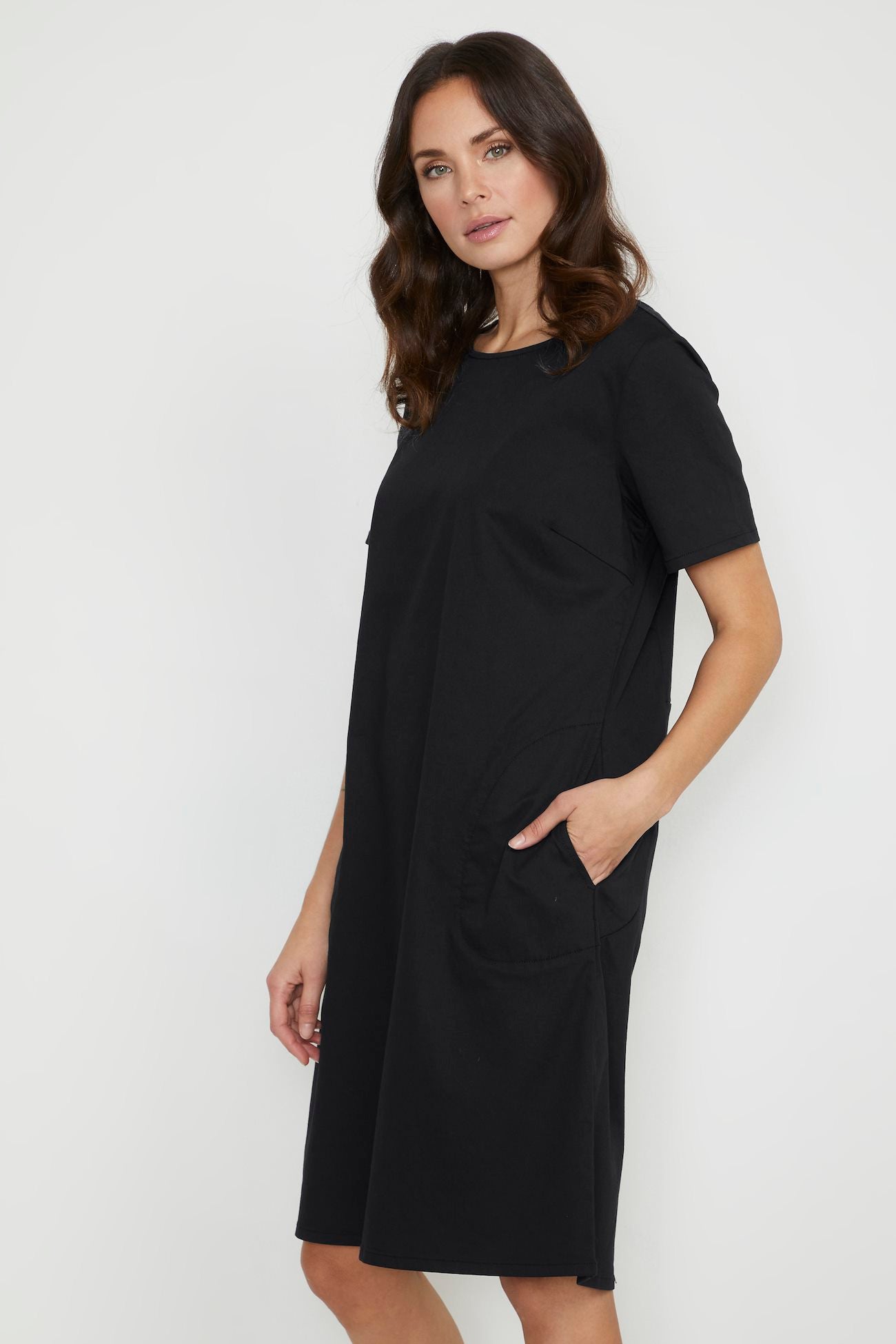 Robe pour femme par Kaffe | 10506803/Suzie 100121-BLACK DEEP | Boutique Vvög, vêtements mode pour homme et femme