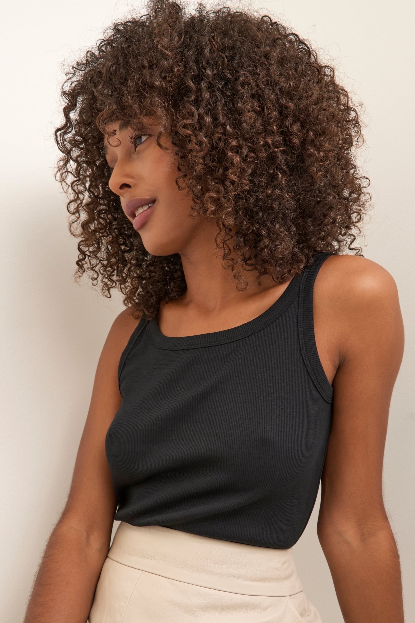 Camisole pour femme par Kaffe | 10507348/Carna 100121-BLACK DEEP | Boutique Vvög, vêtements mode pour homme et femme