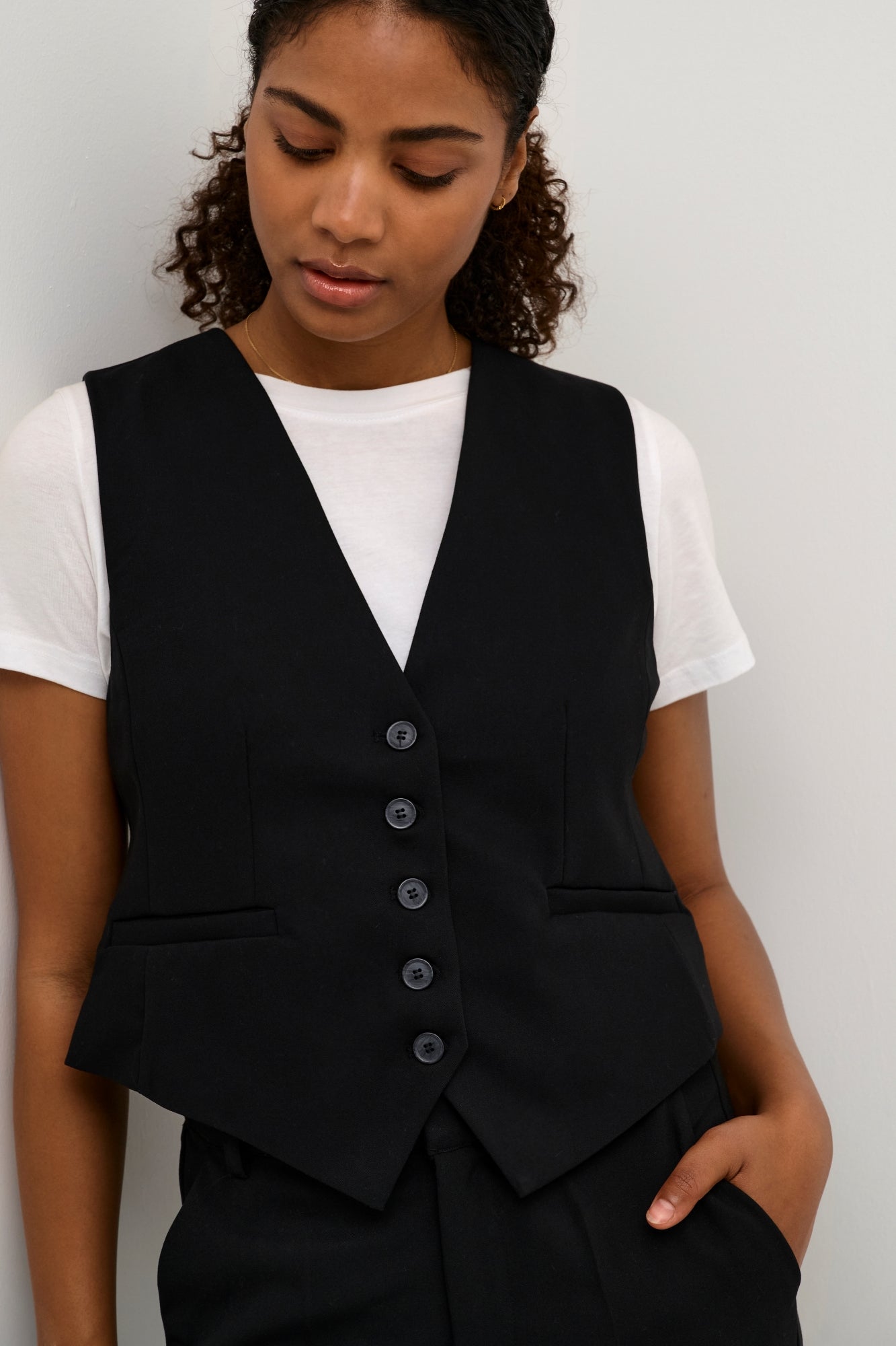 Gilet pour femme par Kaffe | 10507907/Sakura 100121-BLACK DEEP | Boutique Vvög, vêtements mode pour homme et femme