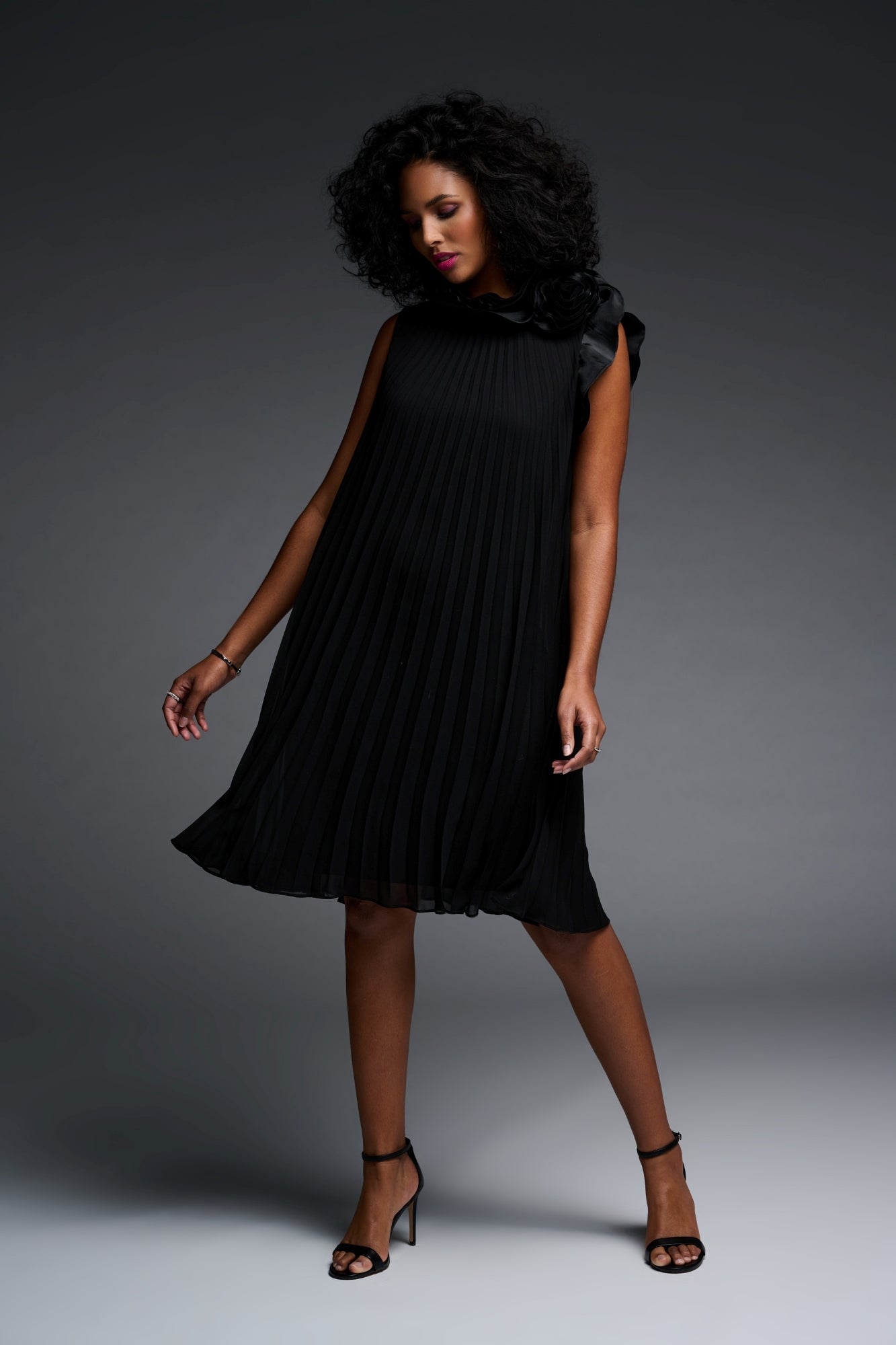 Robe pour femme par Joseph Ribkoff | 223728 BLACK | Boutique Vvög, vêtements mode pour homme et femme