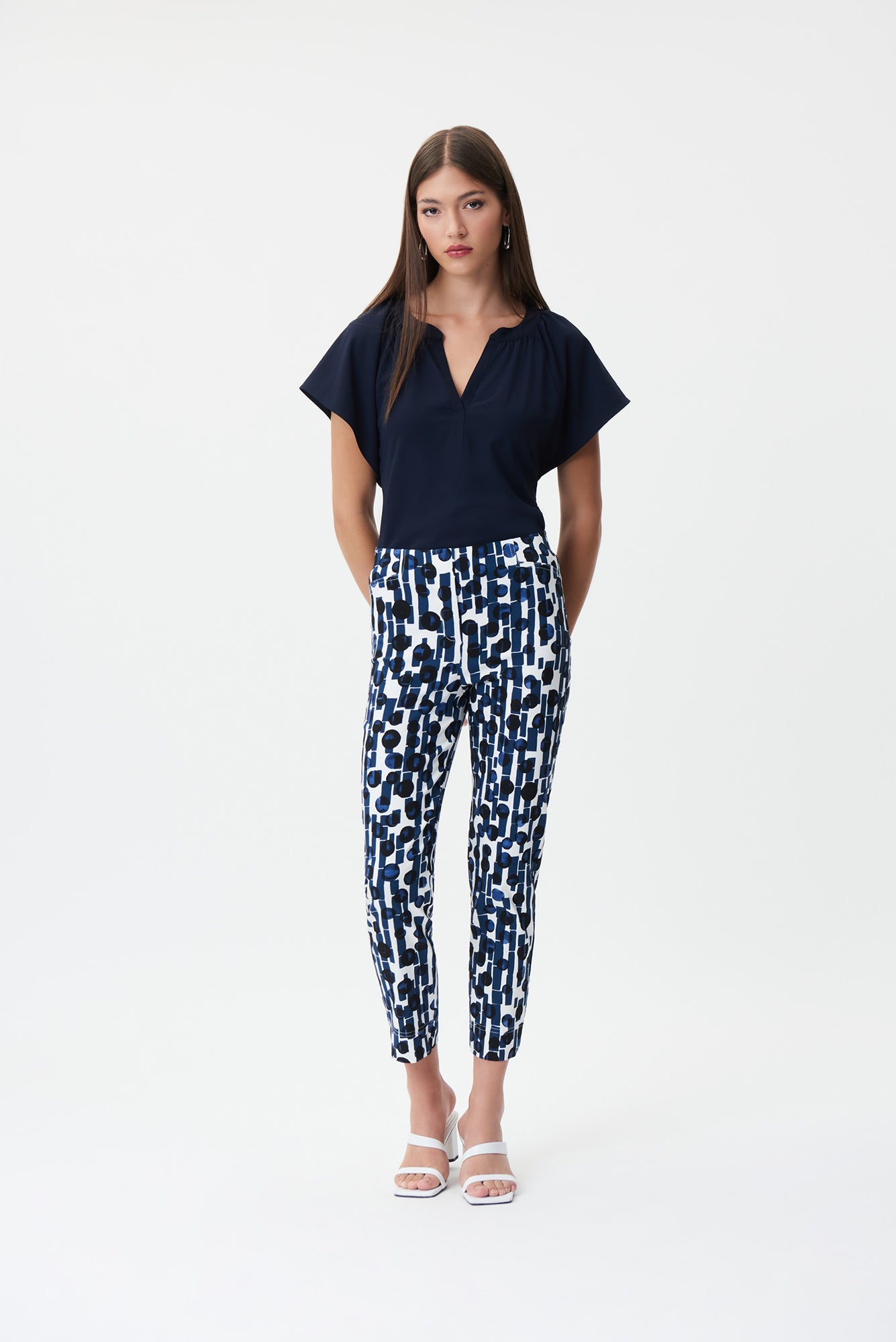 Chandail manches courtes pour femme par Joseph Ribkoff | 232023 MIDNIGHT BLUE | Boutique Vvög, vêtements mode pour homme et femme