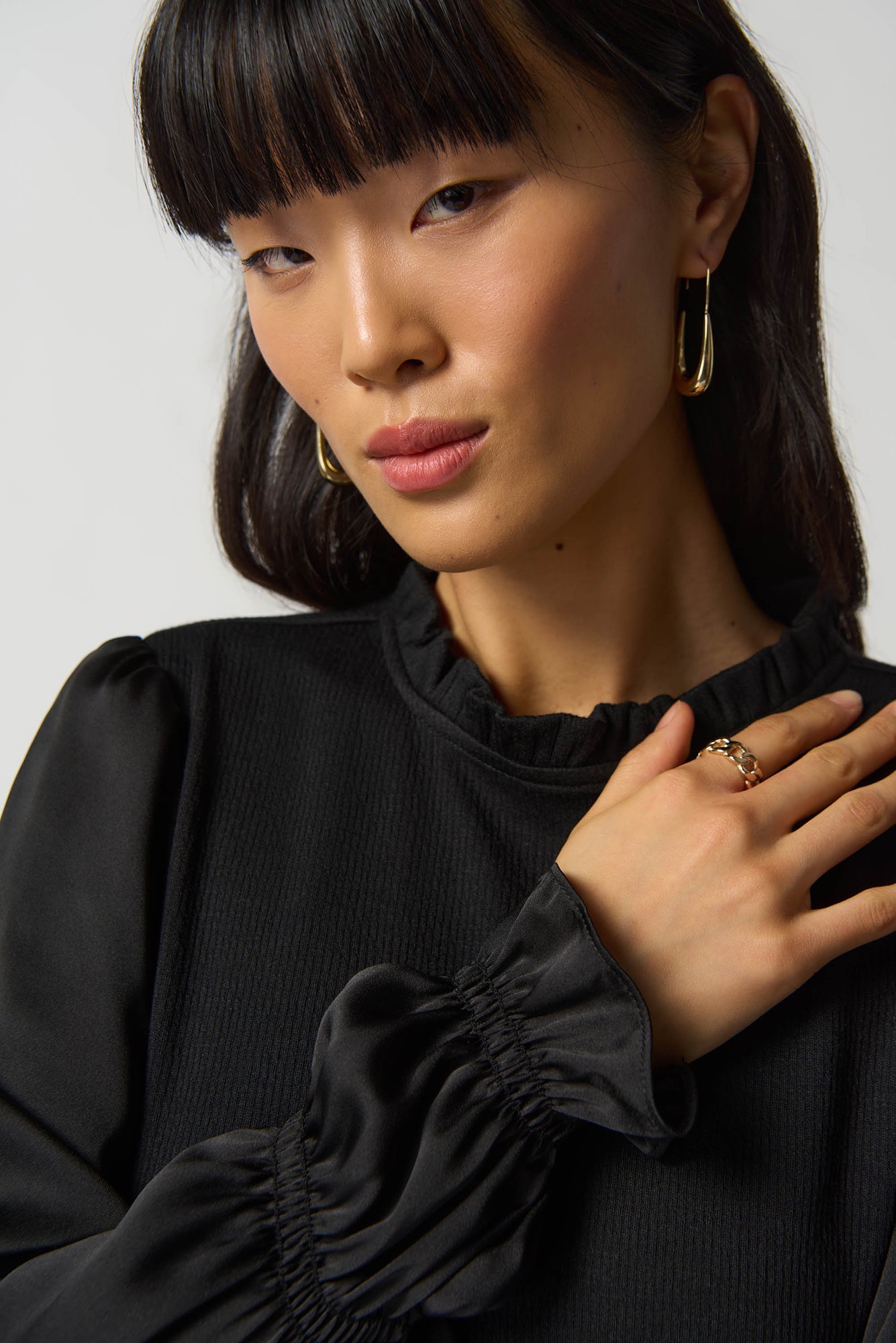 Chandail manches longues pour femme par Joseph Ribkoff | 233147 Black | Boutique Vvög, vêtements mode pour homme et femme