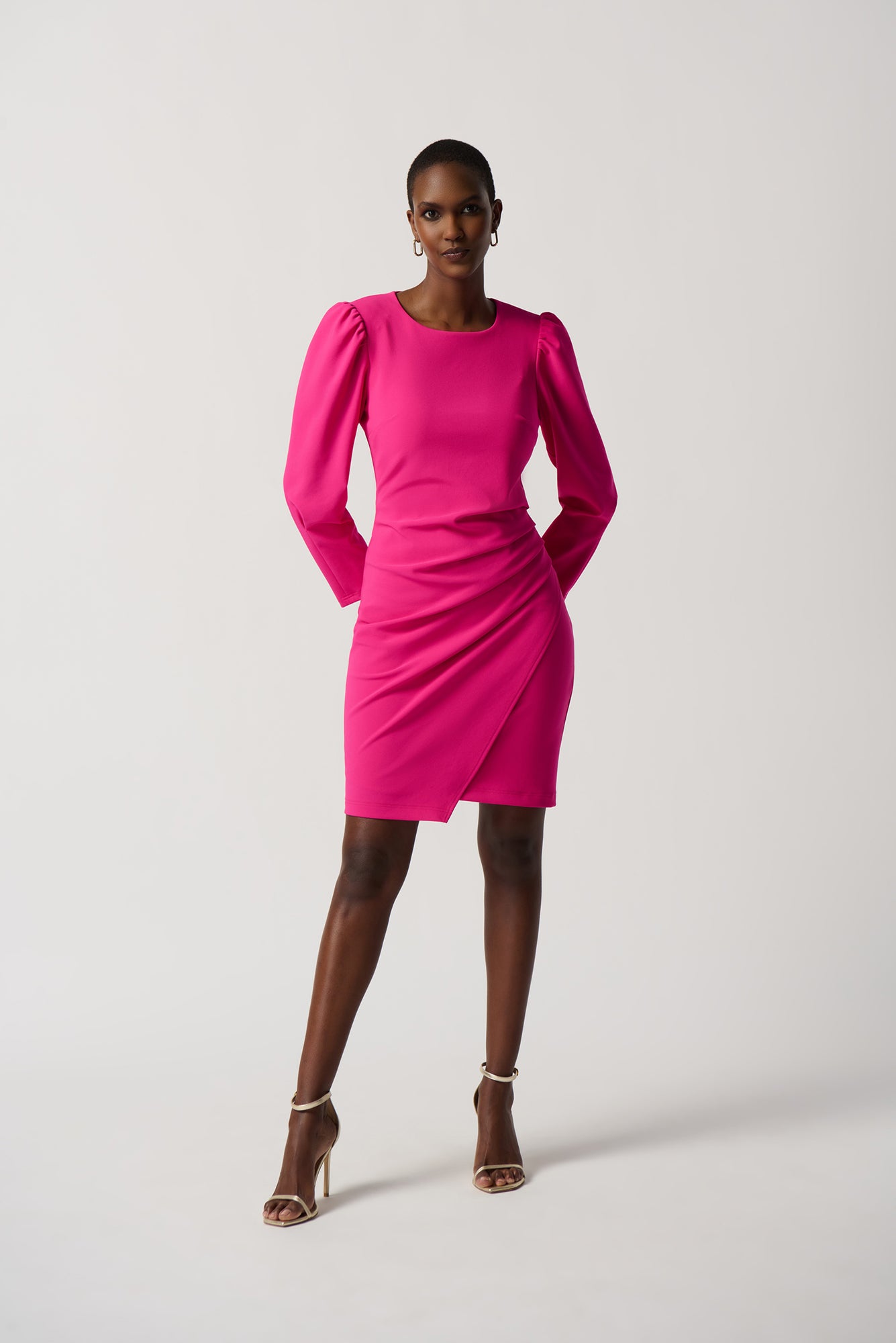 Robe pour femme par Joseph Ribkoff | 234025 Shocking Pink | Boutique Vvög, vêtements mode pour homme et femme