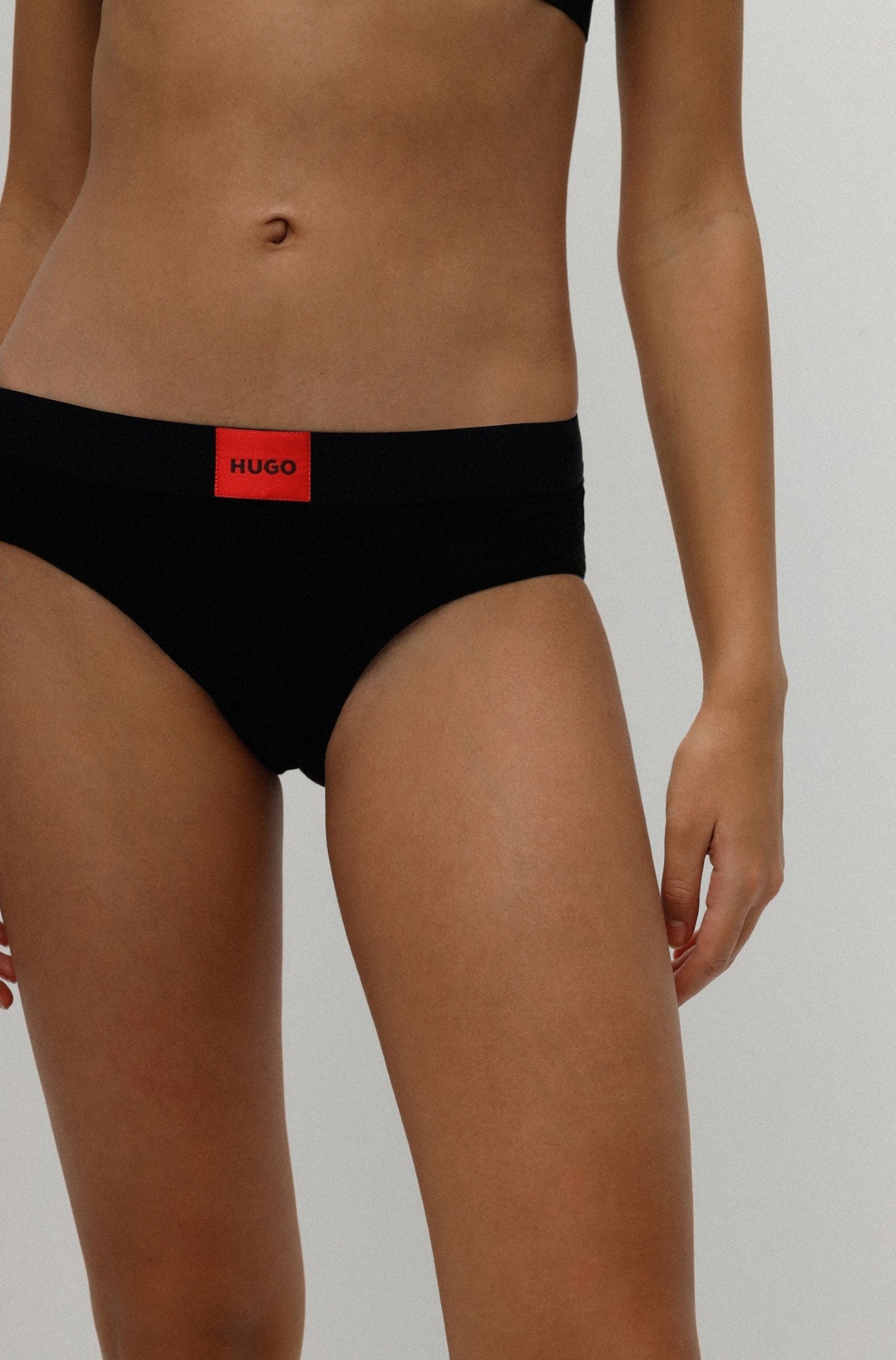 Sous-vêtement mode pour homme & femme par HUGO BOSS | 50469672 001-BLACK | Boutique Vvög, vêtements mode pour homme & femme