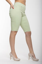 Bermuda pour femme par Carreli Jeans | BP 0188 GREEN | Boutique Vvög, vêtements mode pour homme et femme