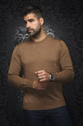 Chandail manches longues col rond en laine mérino pour homme par Au Noir | MARINI_C Chameau | Boutique Vvög, inventaire complet de la marque Au Noir