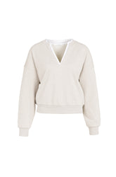 Chandail manches longues beige pâle à encolure en V fendue, bordure blanche pour femme par YAYA, vue de face