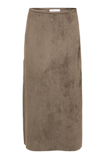 Jupe maxi taupe effet suède avec taille étroite et ourlet droit pour femme par YAYA, vue de face