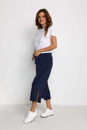 Pantalon pour femme par Kaffe | 10503140 Marin de minuit | Boutique Vvög, vêtements mode pour homme et femme