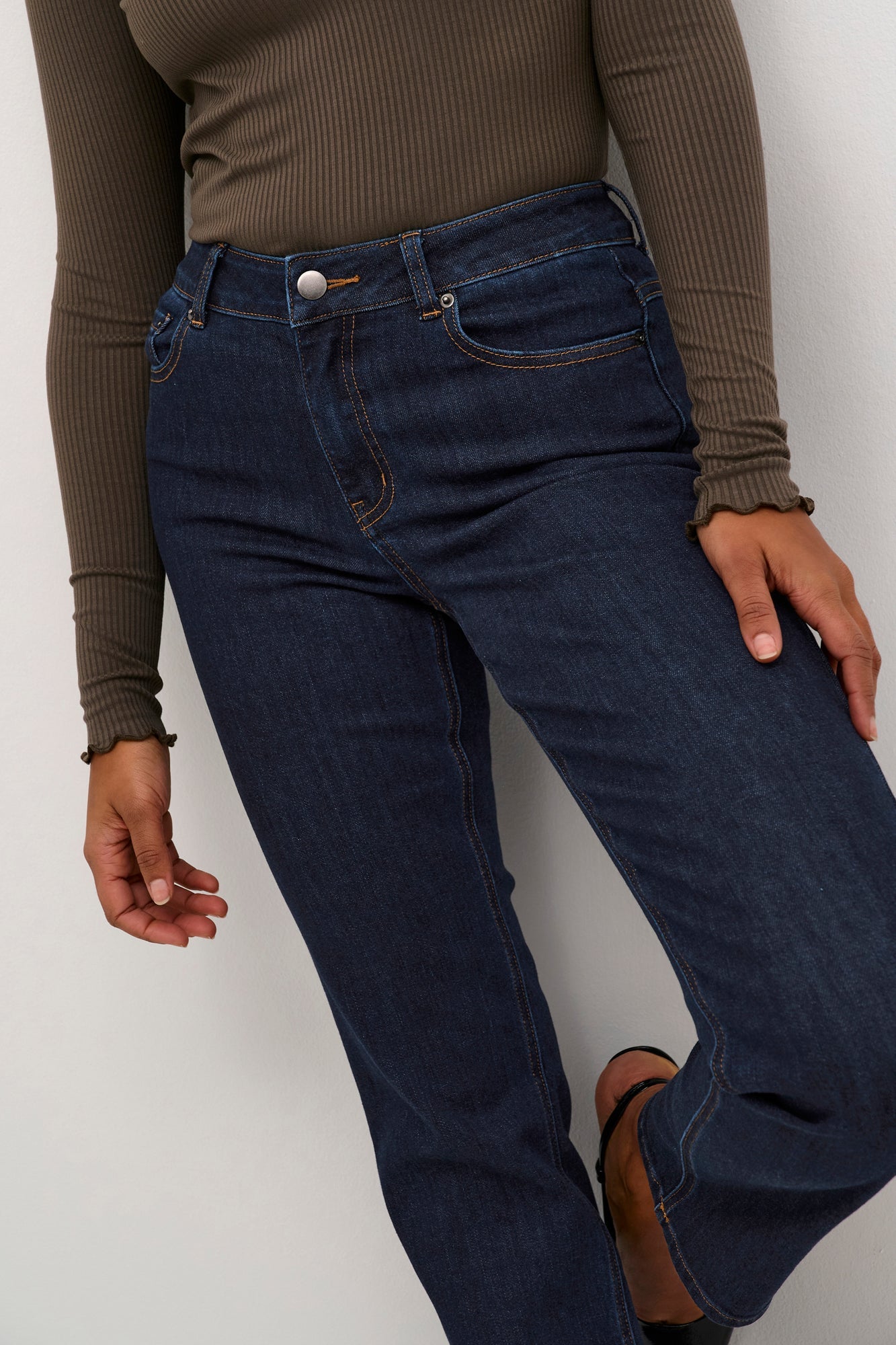 Jeans pour femme par Kaffe | 10508384 Foncé Non Lavé | Boutique Vvög, vêtements mode pour homme et femme